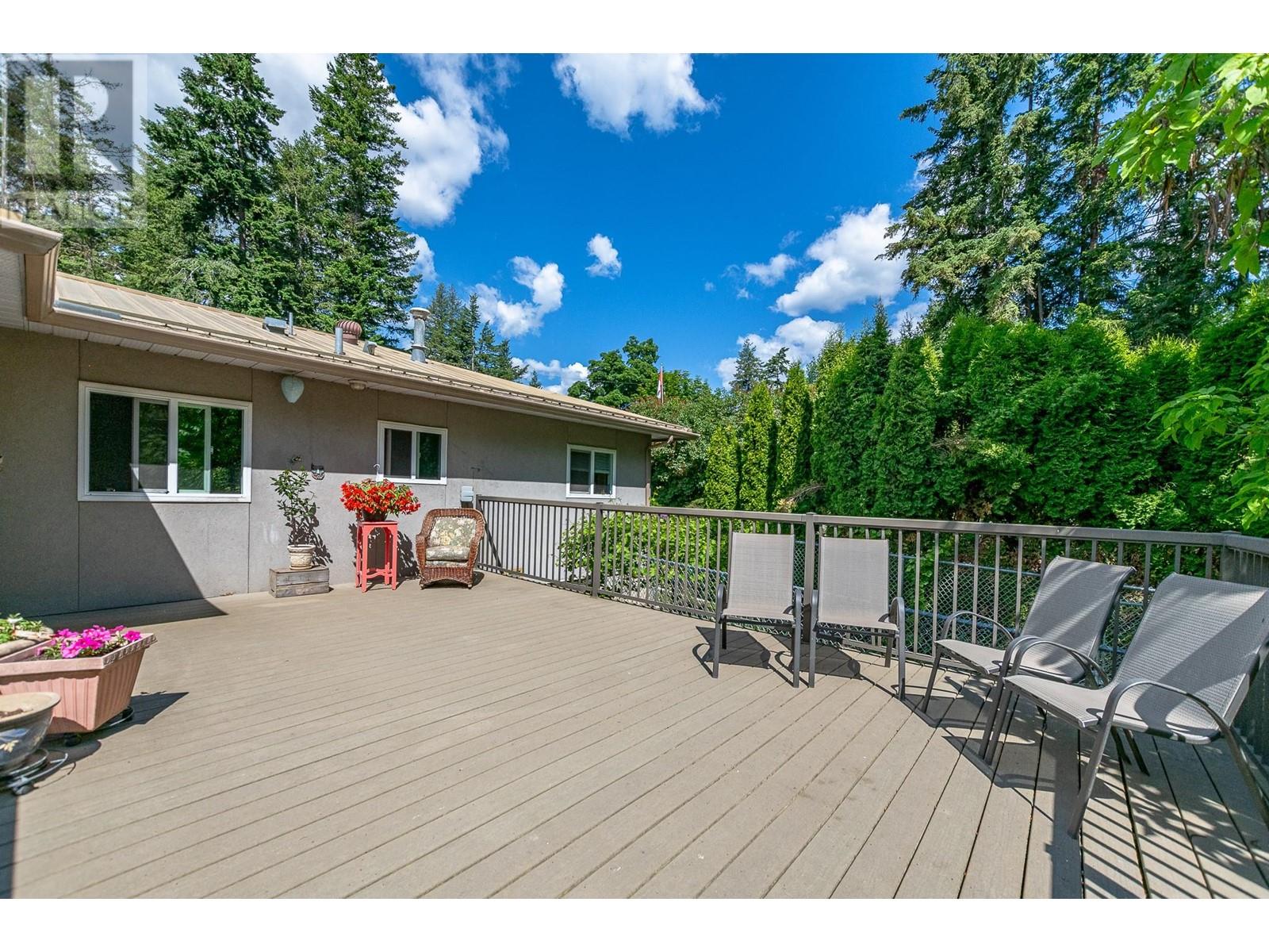 1180 18 Street Ne, Salmon Arm, British Columbia  V1E 2T4 - Photo 14 - 10345465