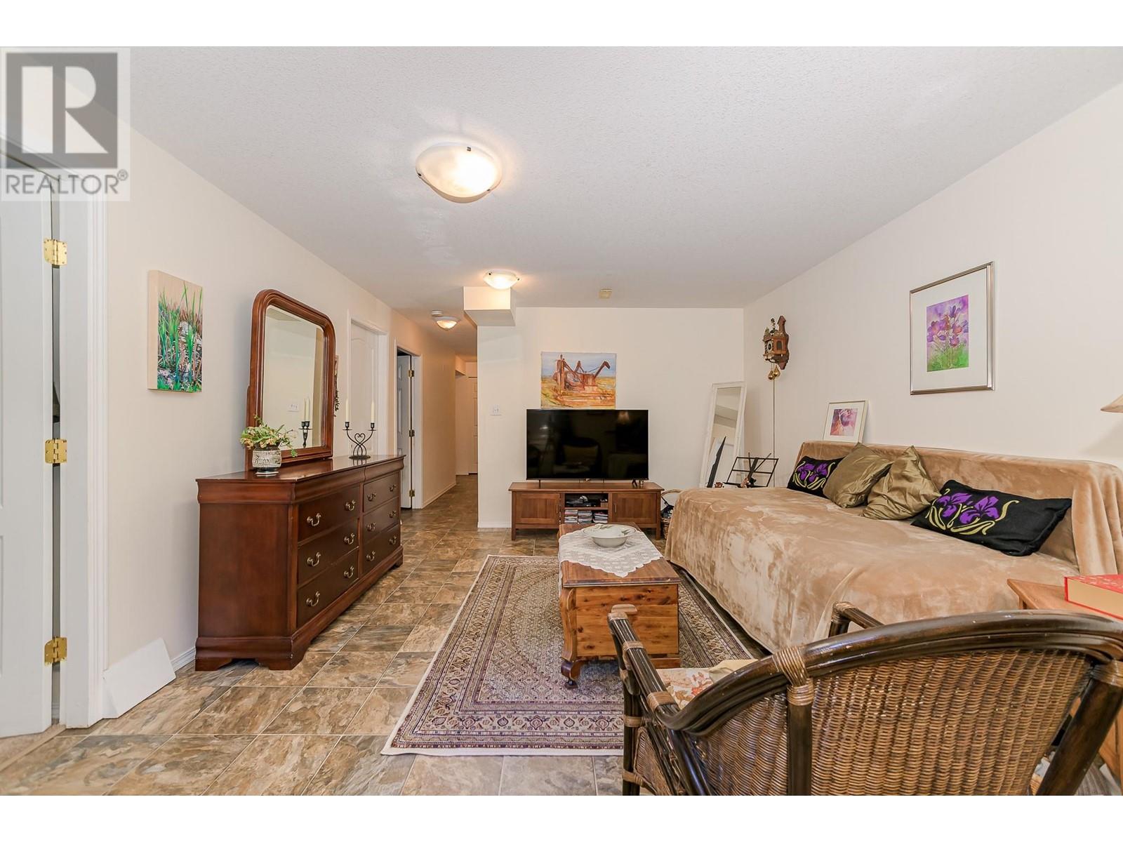 1180 18 Street Ne, Salmon Arm, British Columbia  V1E 2T4 - Photo 62 - 10345465