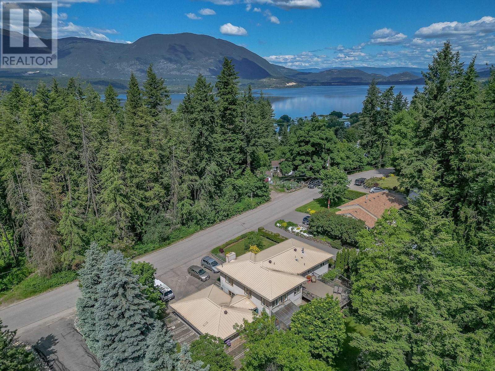 1180 18 Street Ne, Salmon Arm, British Columbia  V1E 2T4 - Photo 5 - 10345465