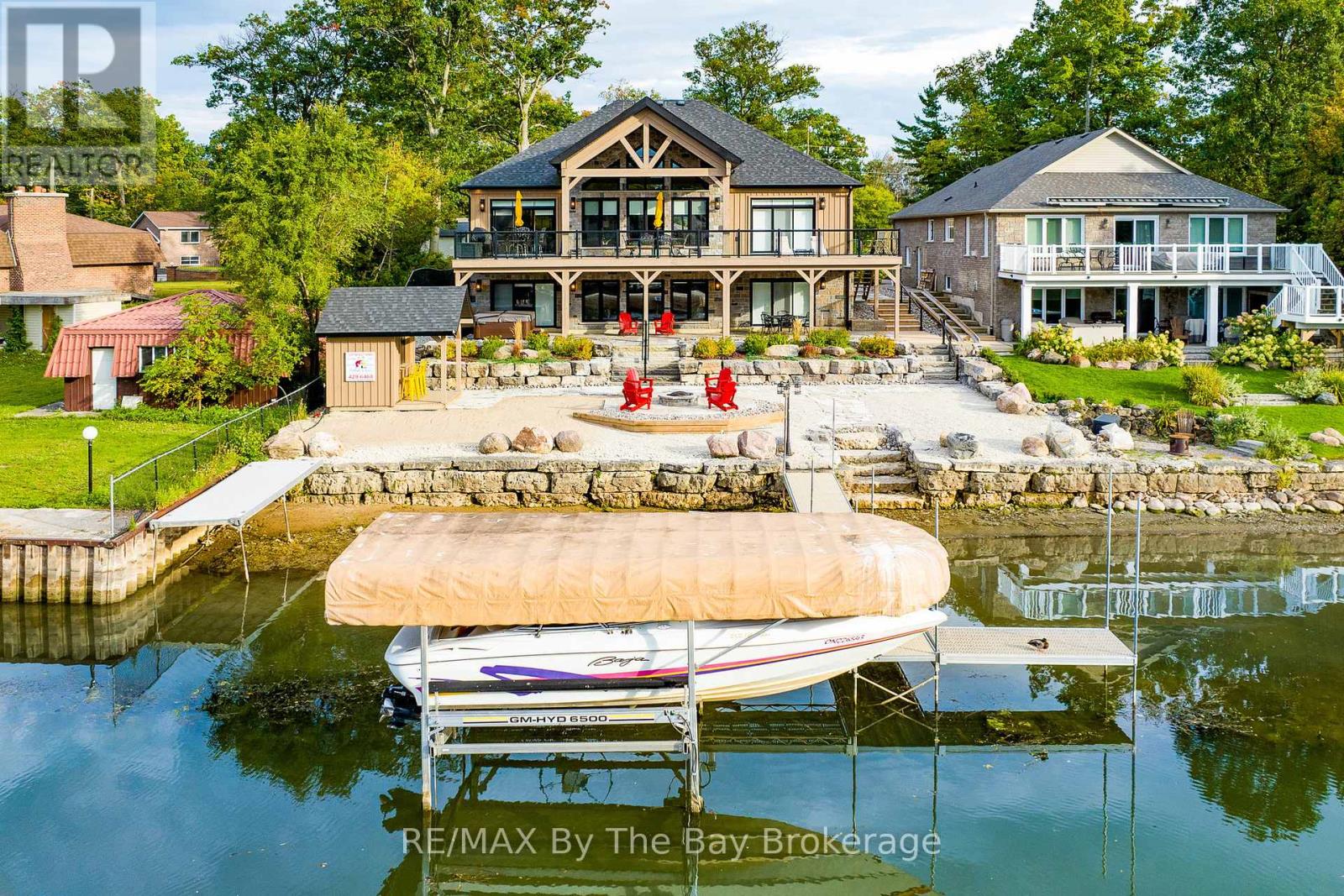 18 Edgewater Road, Wasaga Beach, Ontario  L9Z 2W3 - Photo 40 - S12196962