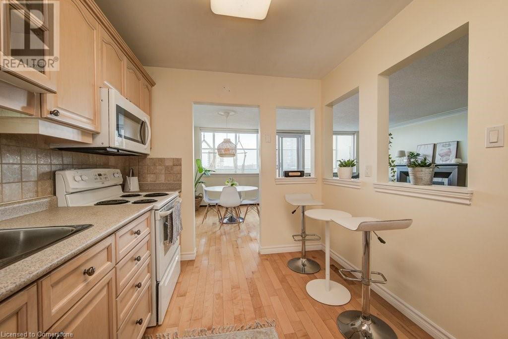65 Westmount Road N Unit# 910, Waterloo, Ontario  N2L 5G6 - Photo 6 - 40737071