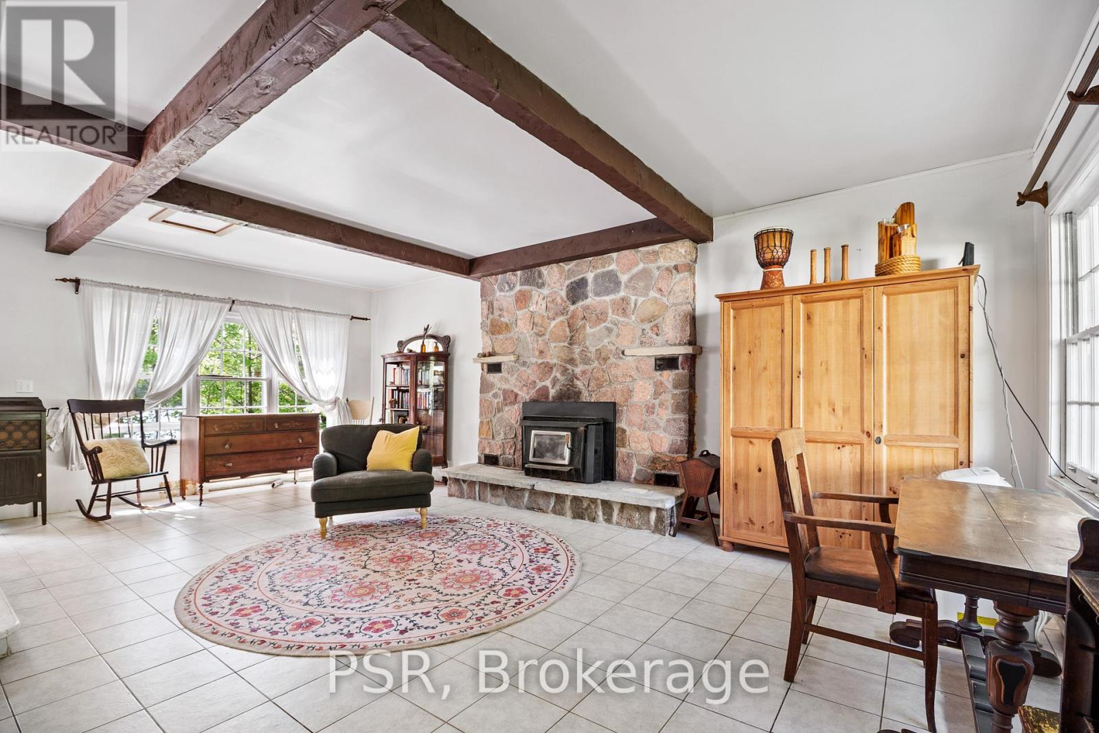 1113 Moon River Road, Muskoka Lakes, Ontario P0C 1A0 - Photo 15 - X12196985