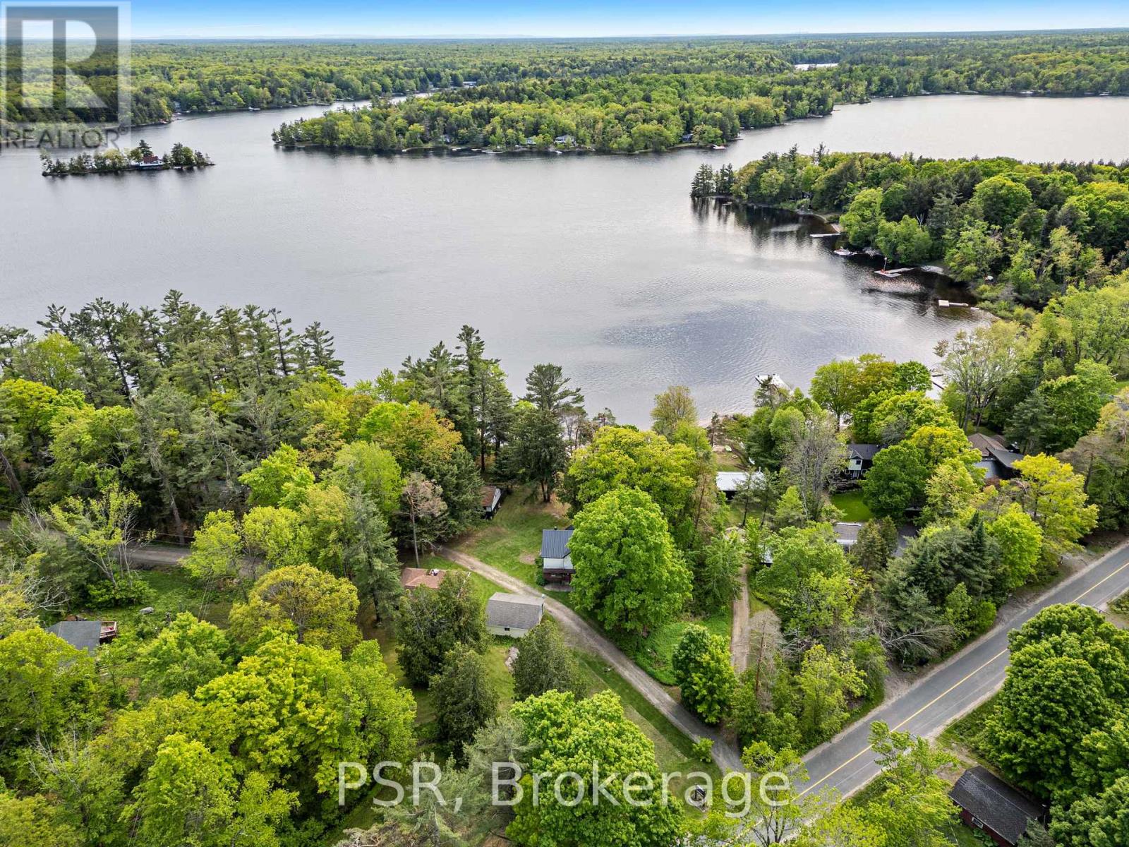 1113 Moon River Road, Muskoka Lakes, Ontario P0C 1A0 - Photo 4 - X12196985