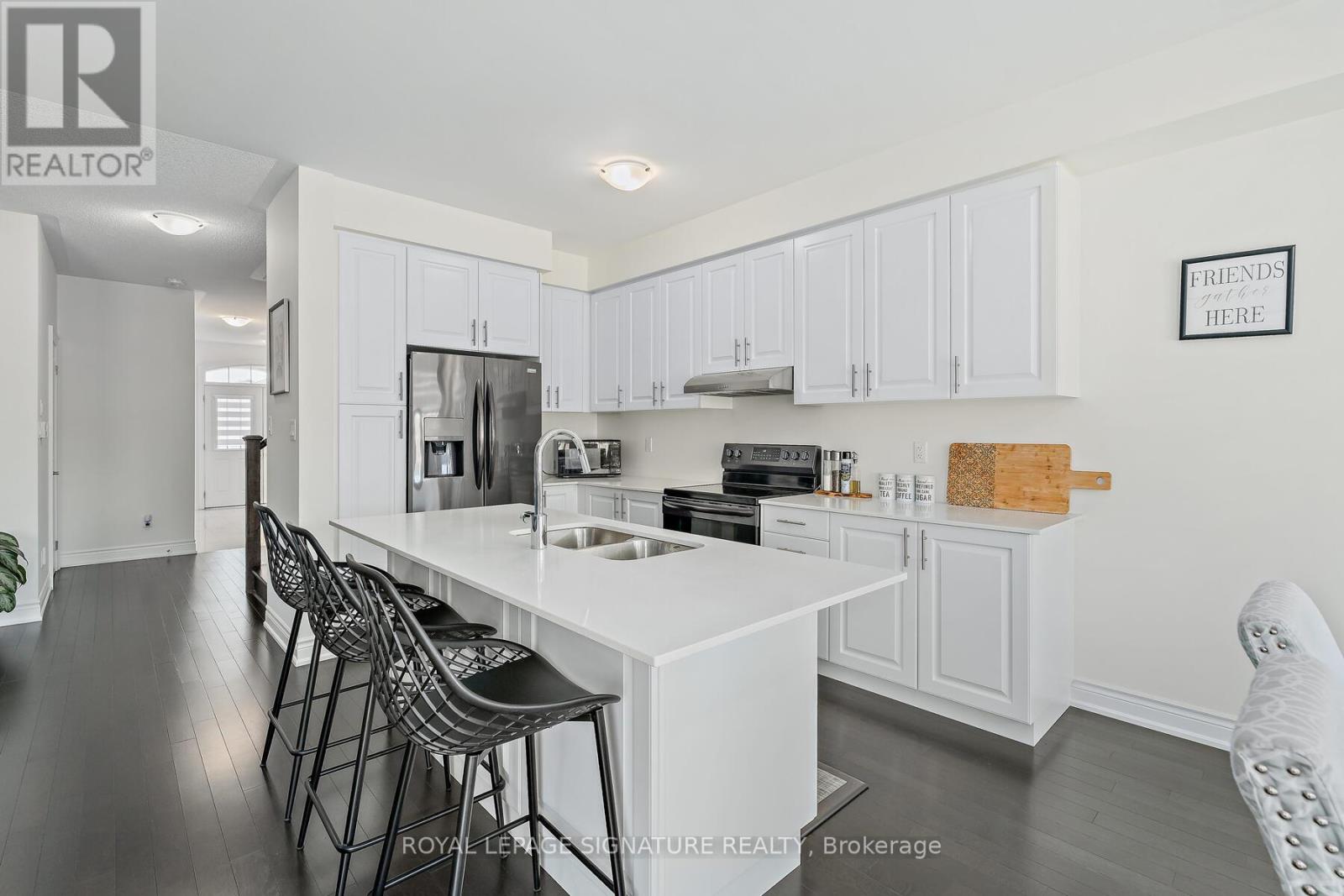 21 Vineyard Drive, Brampton, Ontario  L6Y 2A5 - Photo 11 - W12196910