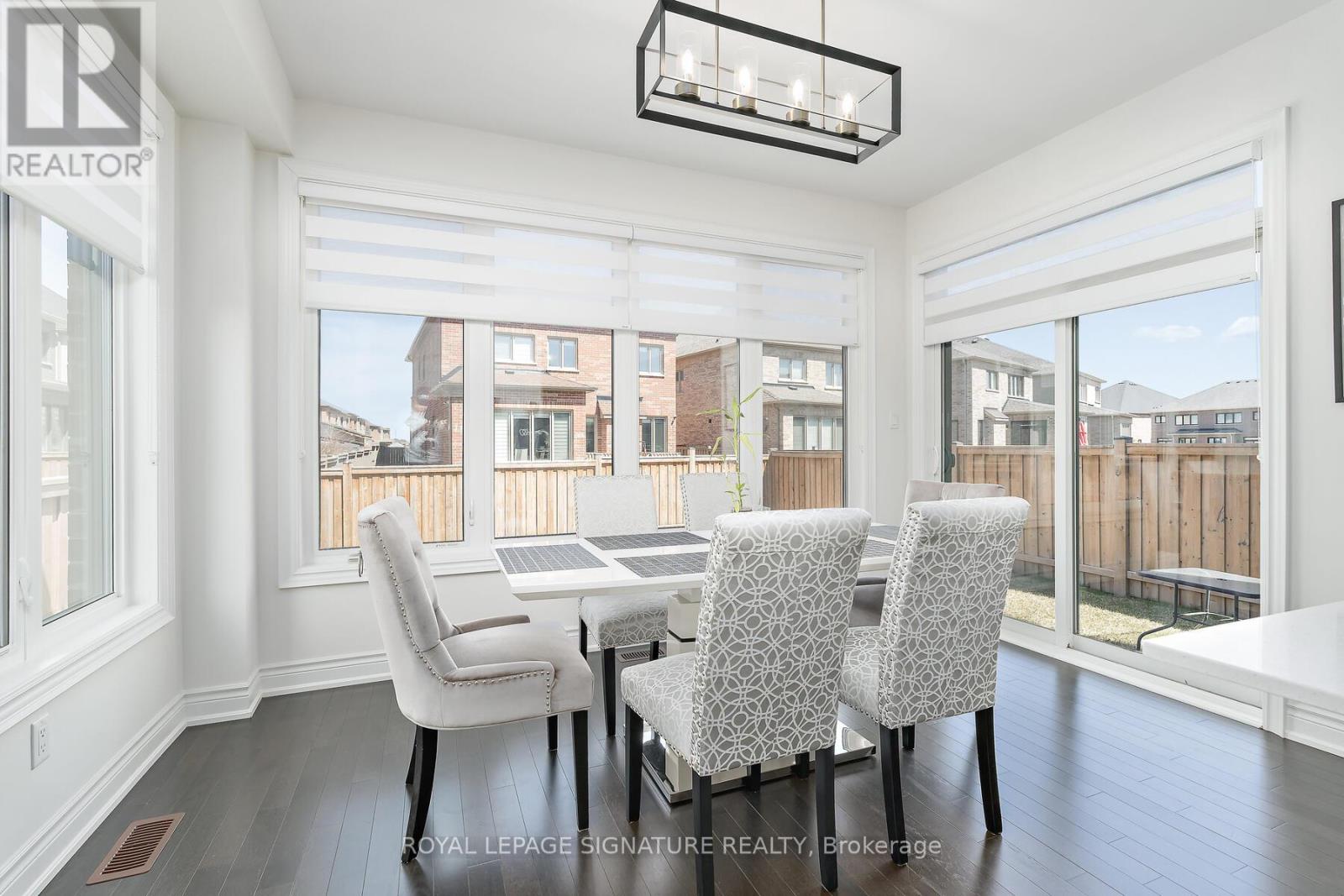 21 Vineyard Drive, Brampton, Ontario  L6Y 2A5 - Photo 16 - W12196910
