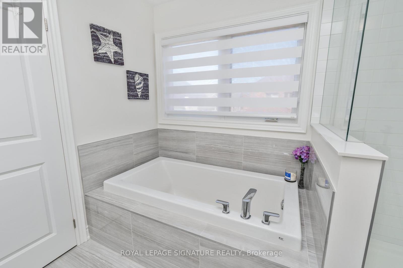 21 Vineyard Drive, Brampton, Ontario  L6Y 2A5 - Photo 26 - W12196910
