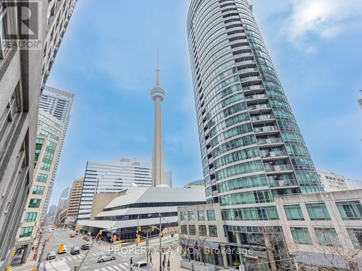 202 - 352 FRONT STREET W, Toronto, Ontario