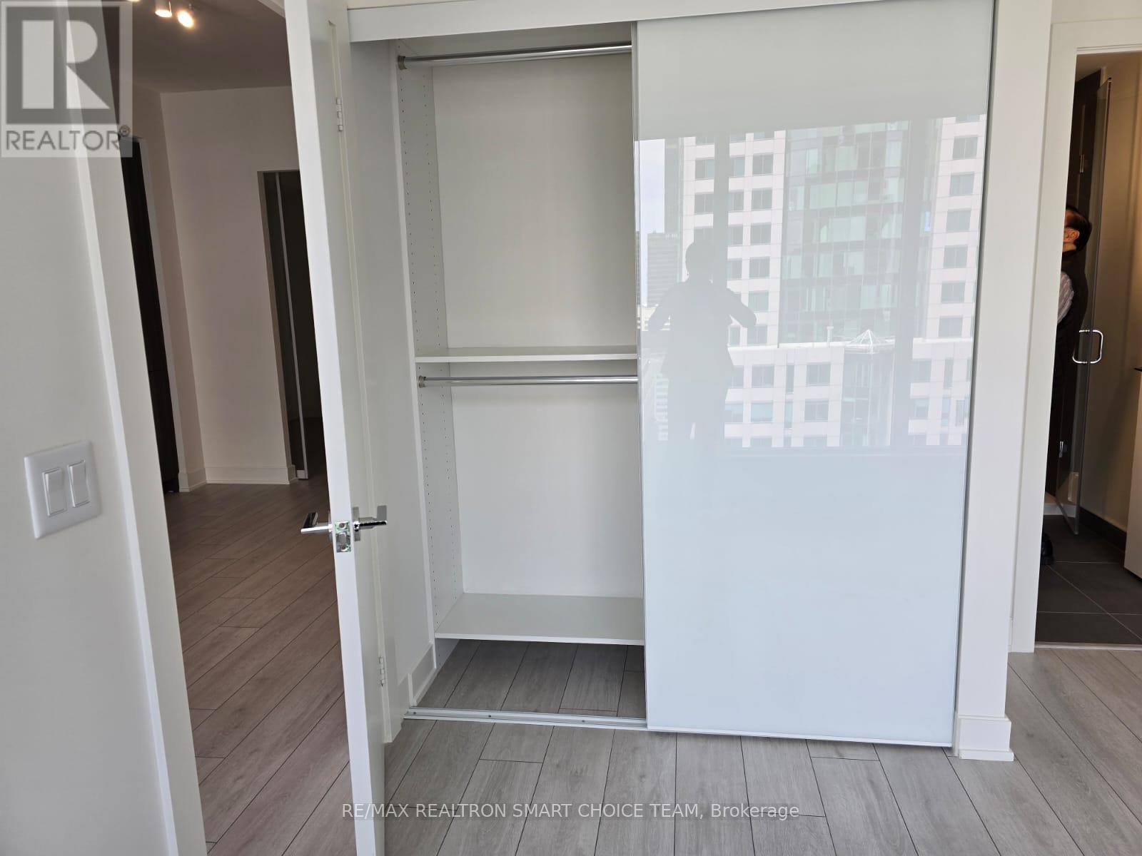 2307 - 15 Mercer Street, Toronto, Ontario  M5V 0T8 - Photo 8 - C12196998