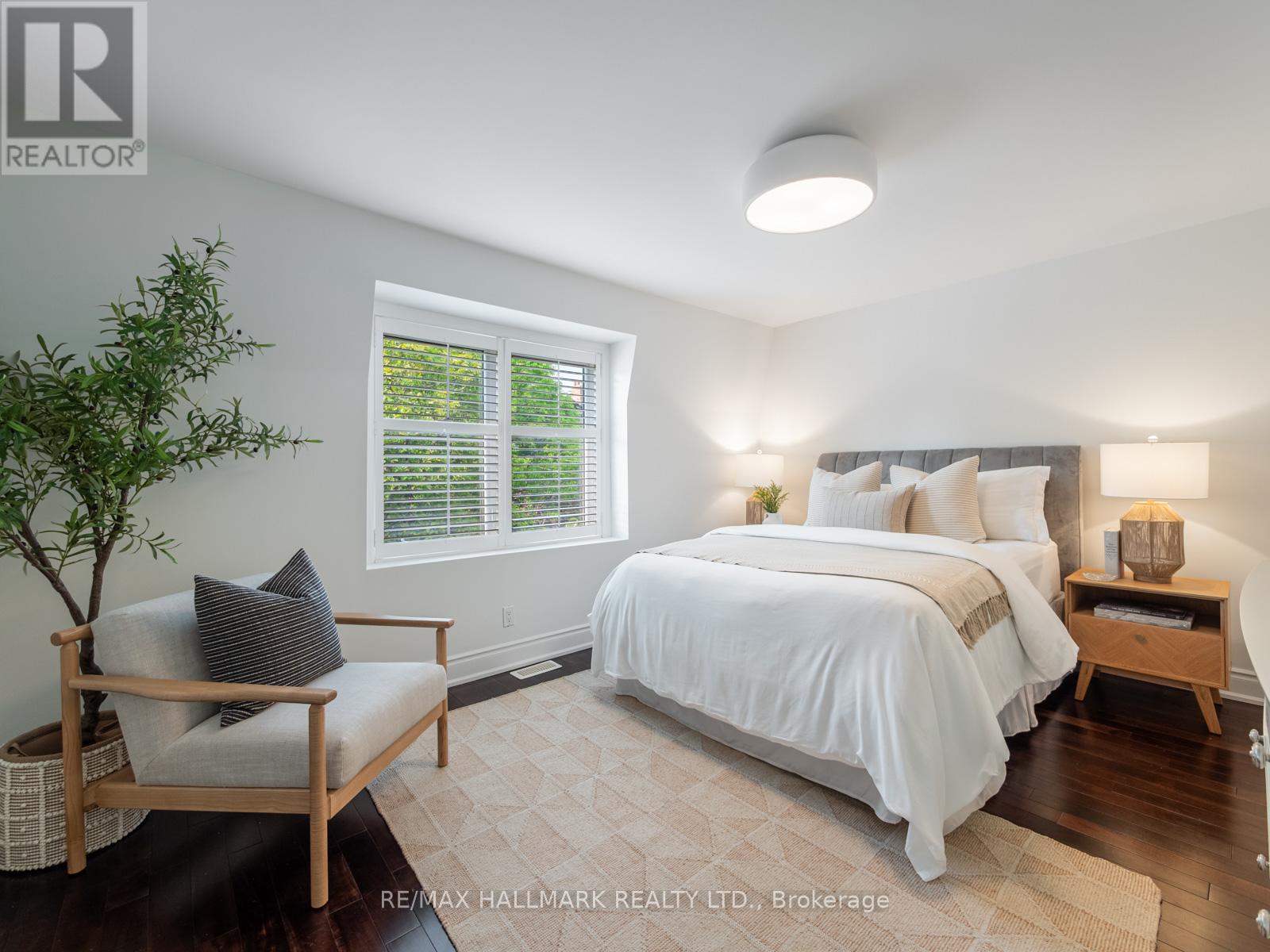 29 Dearbourne Avenue, Toronto, Ontario  M4K 1M6 - Photo 20 - E12196996