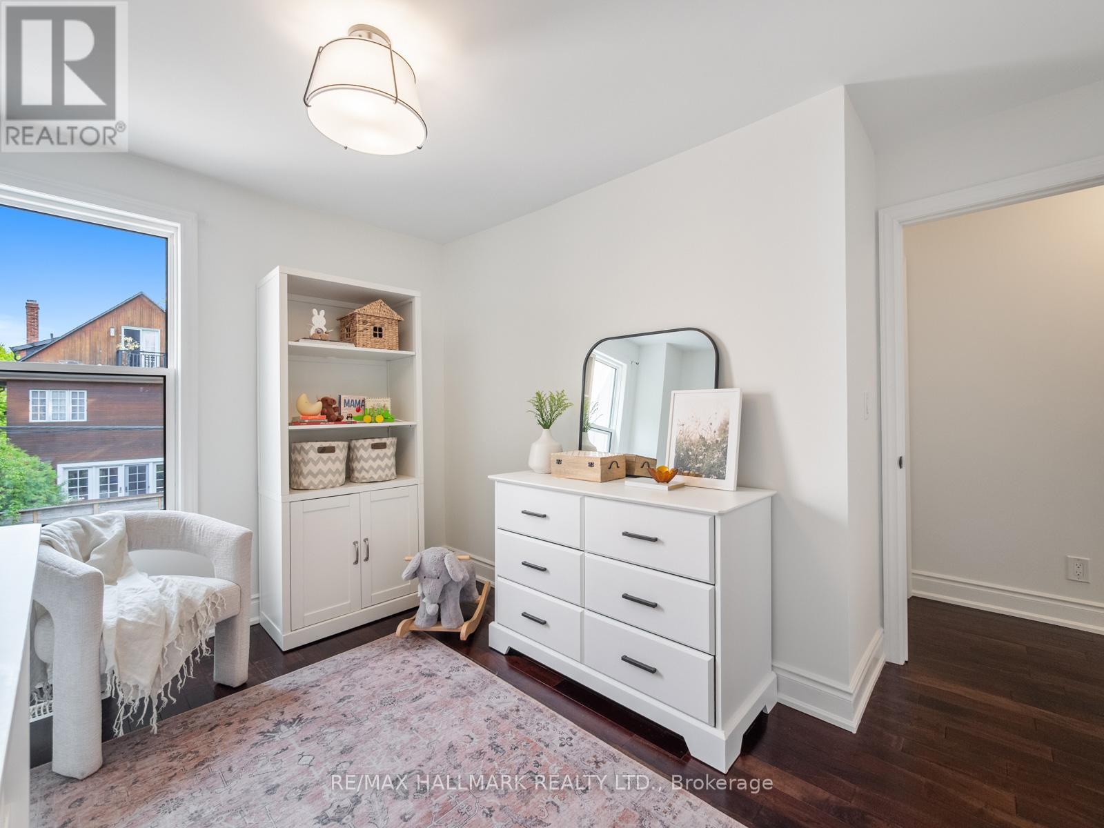 29 Dearbourne Avenue, Toronto, Ontario  M4K 1M6 - Photo 25 - E12196996