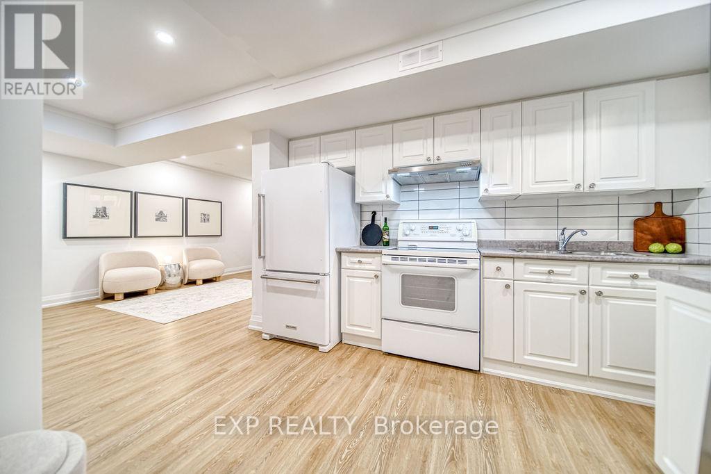 11 Lillian Avenue, Markham, Ontario  L3T 4N7 - Photo 28 - N12196953