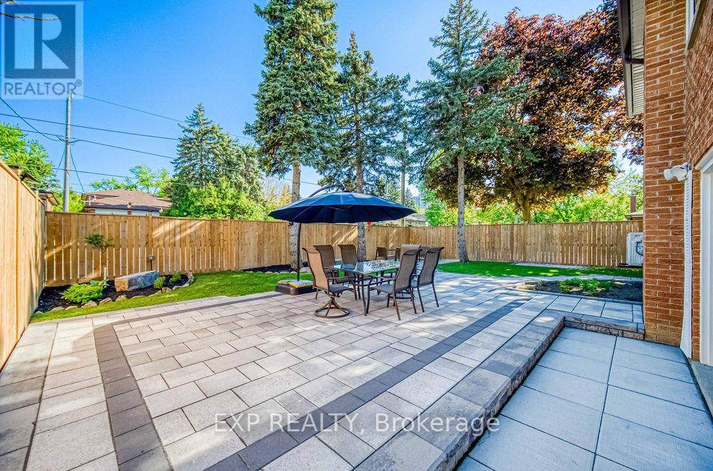 11 Lillian Avenue, Markham, Ontario  L3T 4N7 - Photo 32 - N12196953