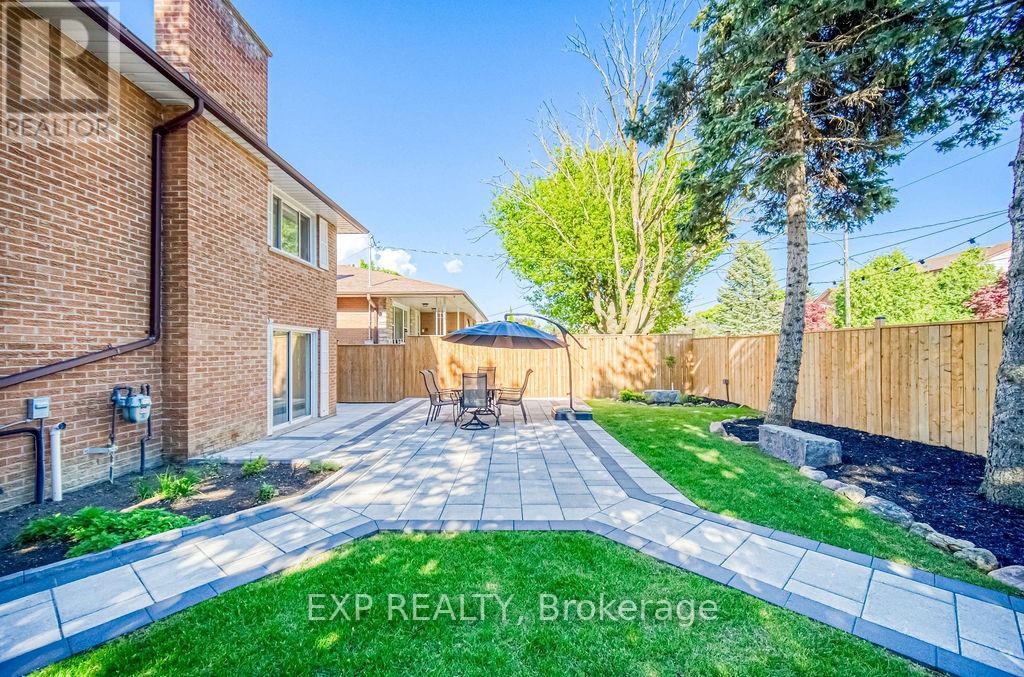11 Lillian Avenue, Markham, Ontario  L3T 4N7 - Photo 34 - N12196953