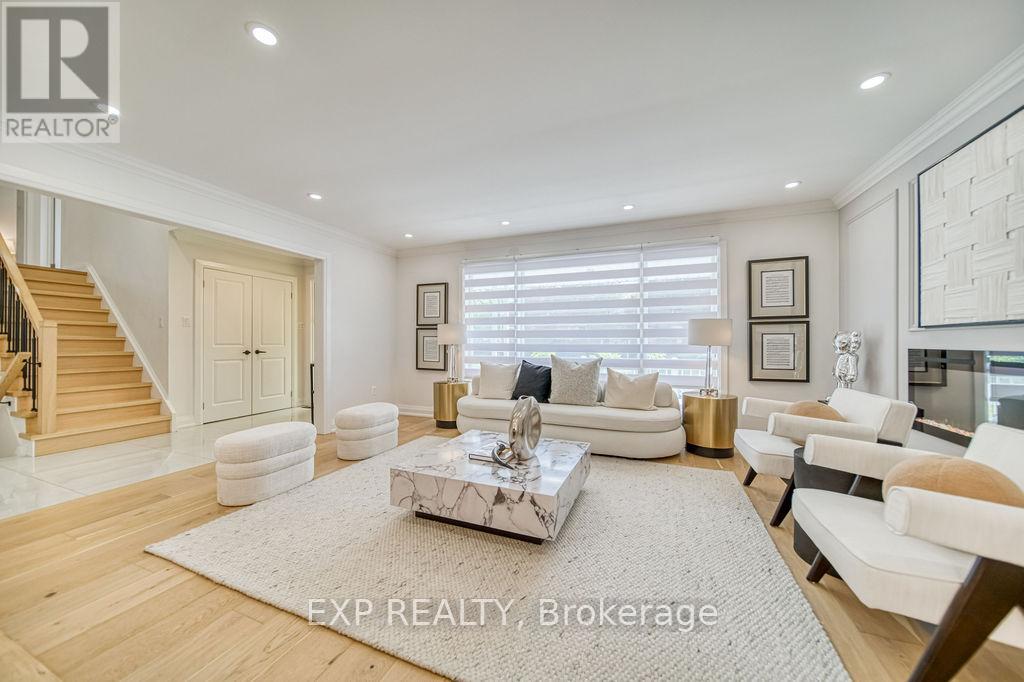 11 Lillian Avenue, Markham, Ontario  L3T 4N7 - Photo 6 - N12196953