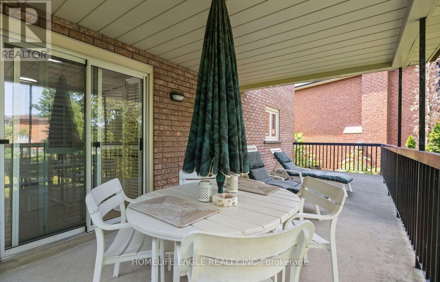 263 Clover Leaf Street, Vaughan, Ontario  L4L 5J3 - Photo 21 - N12196954
