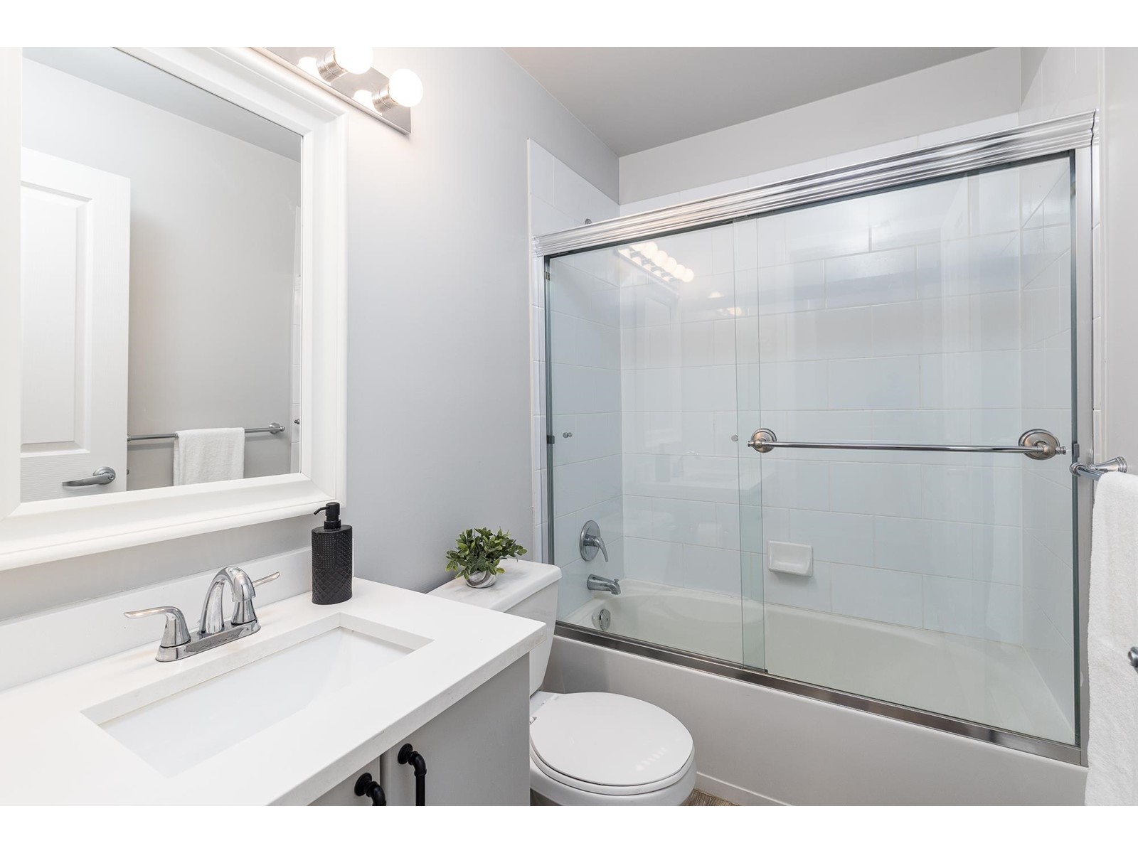 6 15175 62a Avenue, Surrey, British Columbia  V3S 1X1 - Photo 27 - R3010037