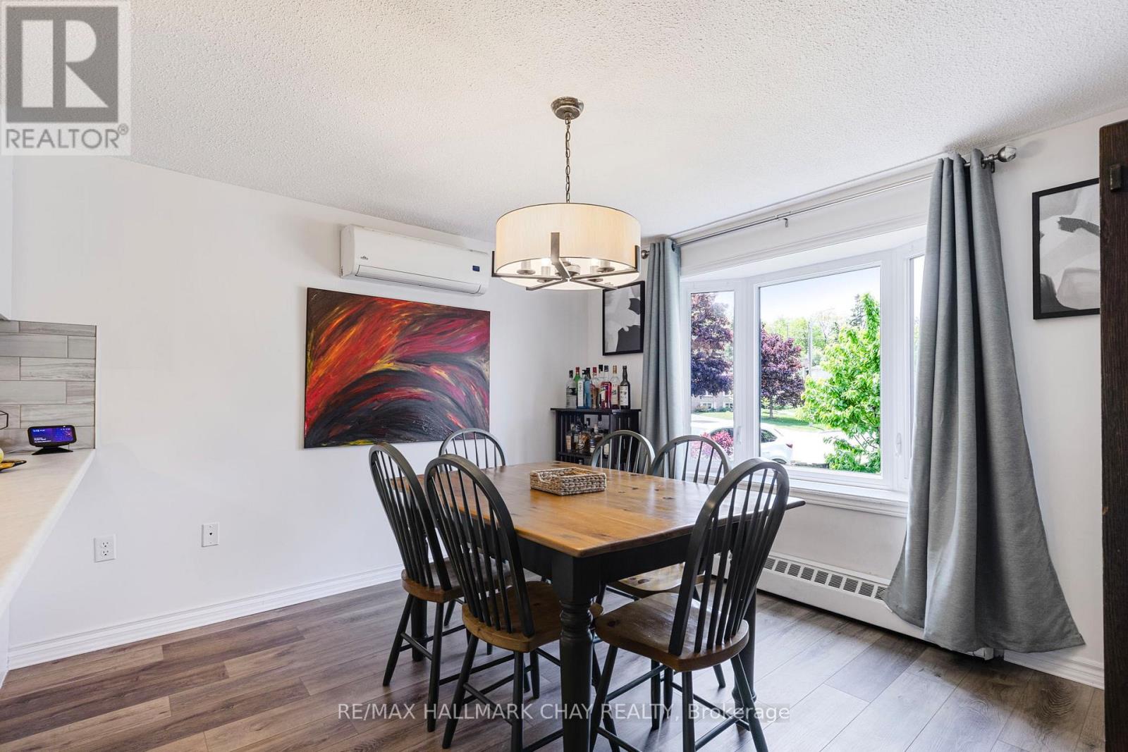 18 Riverwood Court, Barrie (Sunnidale), Ontario  L4N 5Y5 - Photo 5 - S12196970