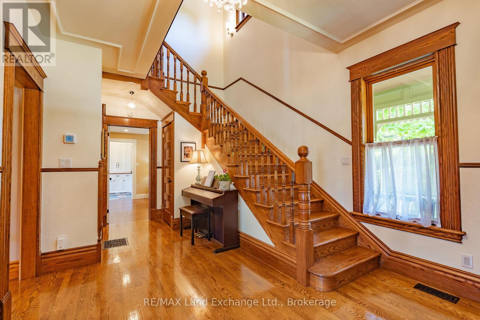 41 Metcalf Street, Saugeen Shores, Ontario  N0H 2L0 - Photo 15 - X12193235