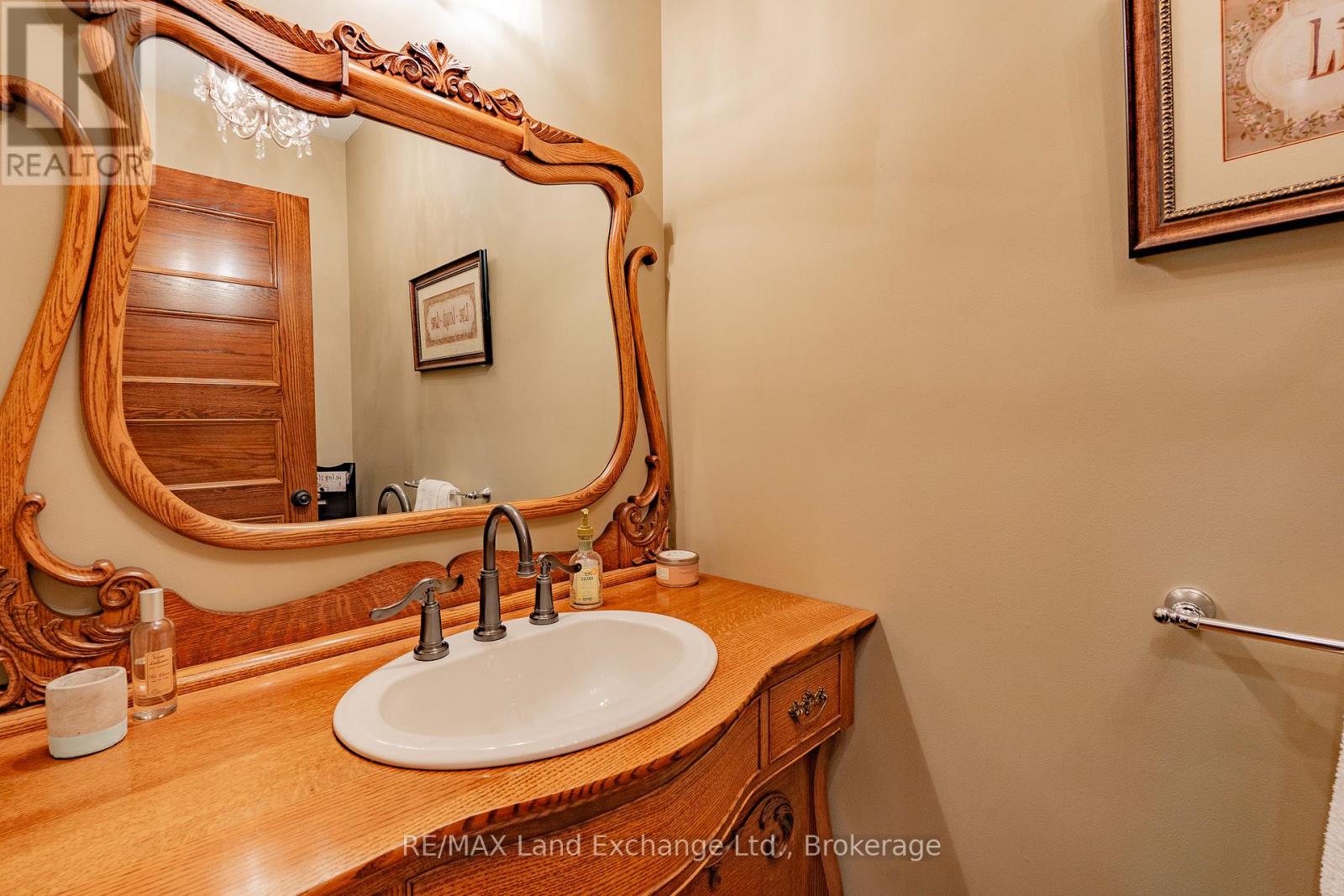 41 Metcalf Street, Saugeen Shores, Ontario  N0H 2L0 - Photo 23 - X12193235