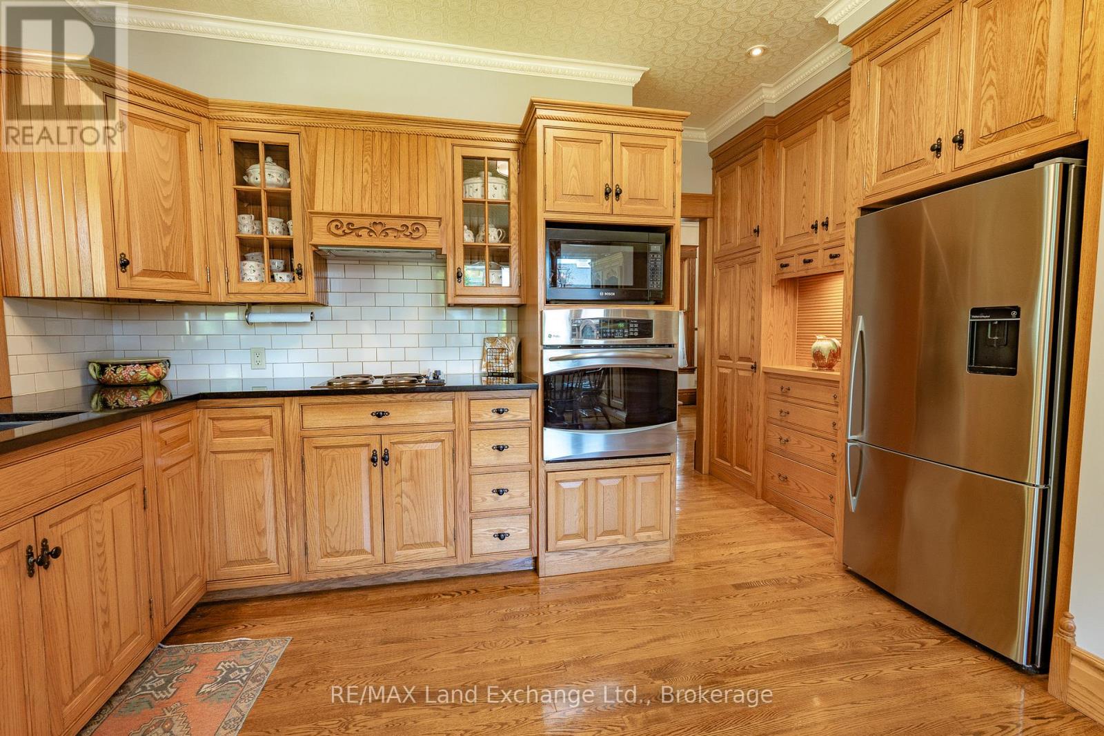 41 Metcalf Street, Saugeen Shores, Ontario  N0H 2L0 - Photo 21 - X12193235