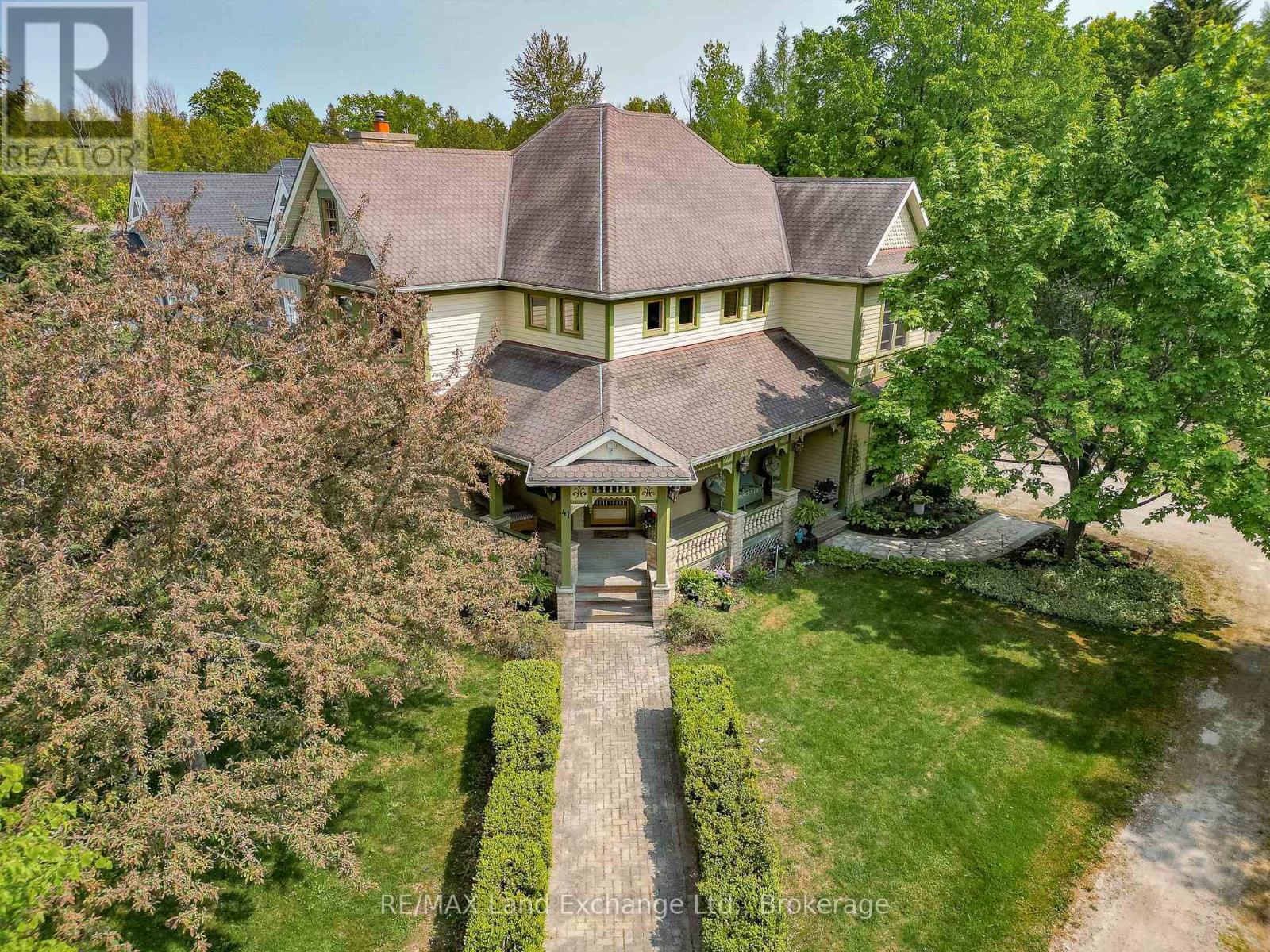 41 Metcalf Street, Saugeen Shores, Ontario  N0H 2L0 - Photo 6 - X12193235