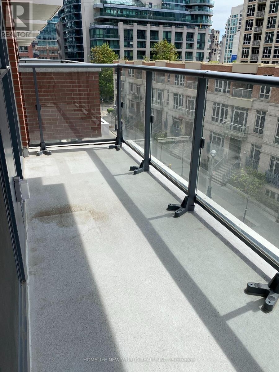 520 - 38 Iannuzzi Street, Toronto, Ontario  M5V 0S2 - Photo 15 - C12190617