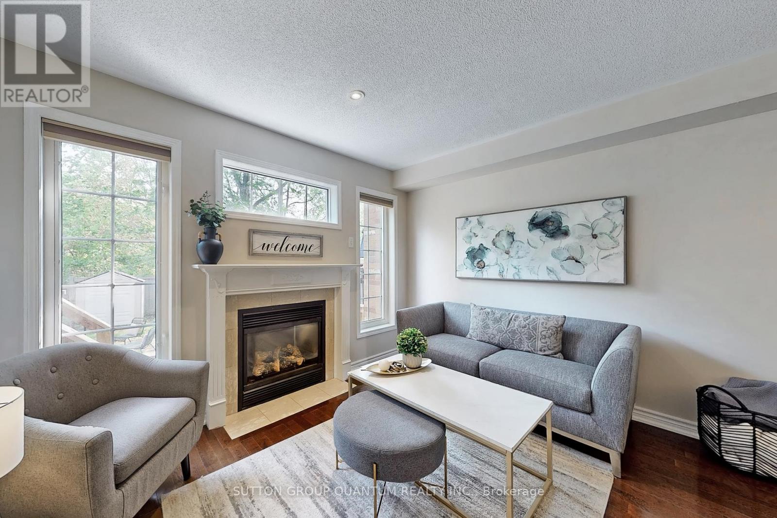 2469 Wooden Hill Circle, Oakville, Ontario  L6M 4E3 - Photo 4 - W12196983