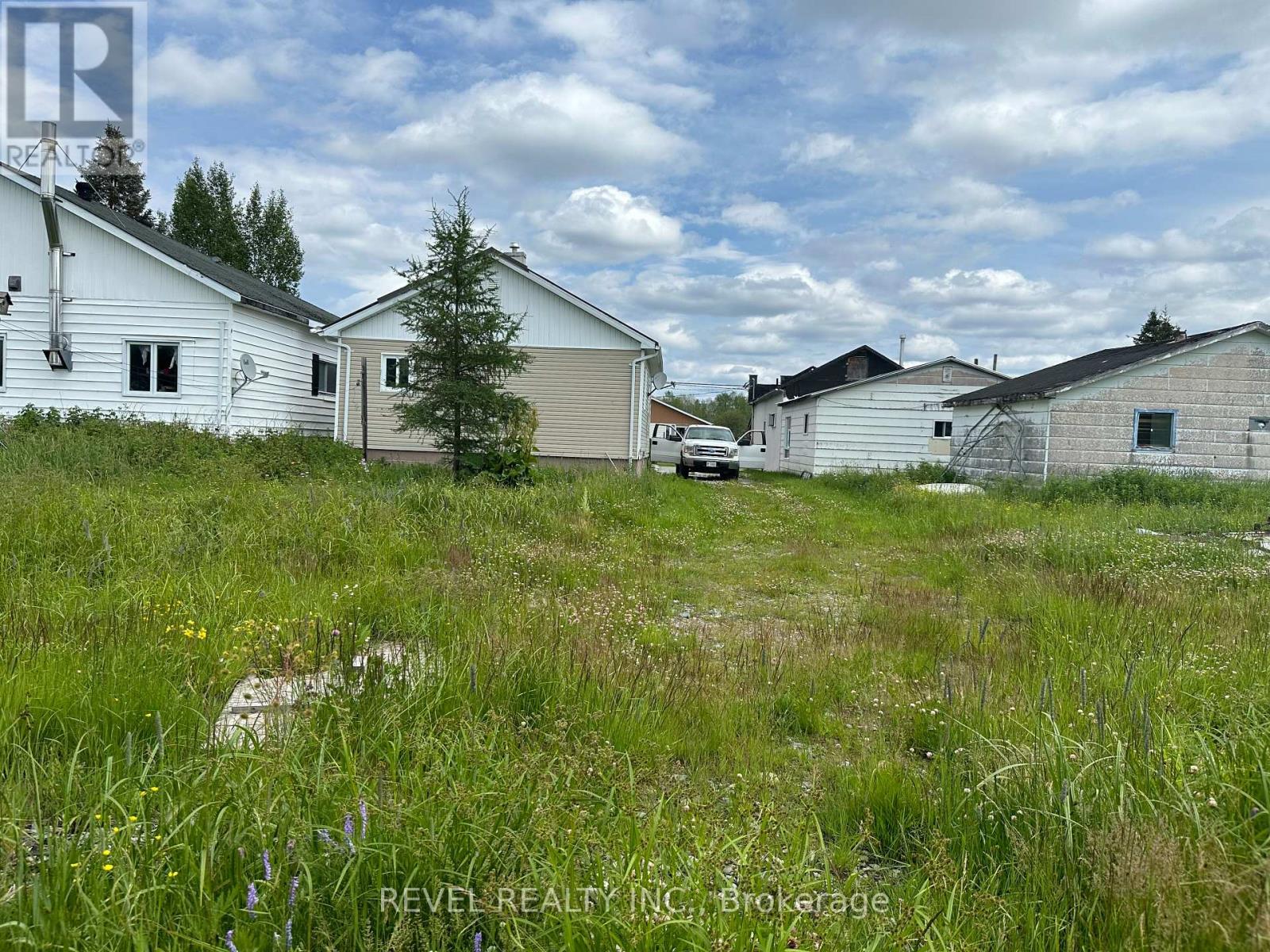 662 Gleason Avenue, Black River Matheson, Ontario  P0K 1C0 - Photo 3 - T12107389