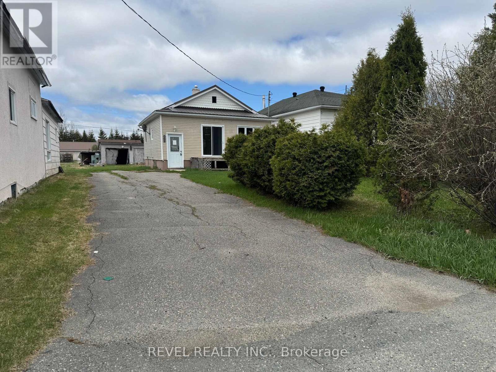 662 Gleason Avenue, Black River Matheson, Ontario  P0K 1C0 - Photo 5 - T12107389