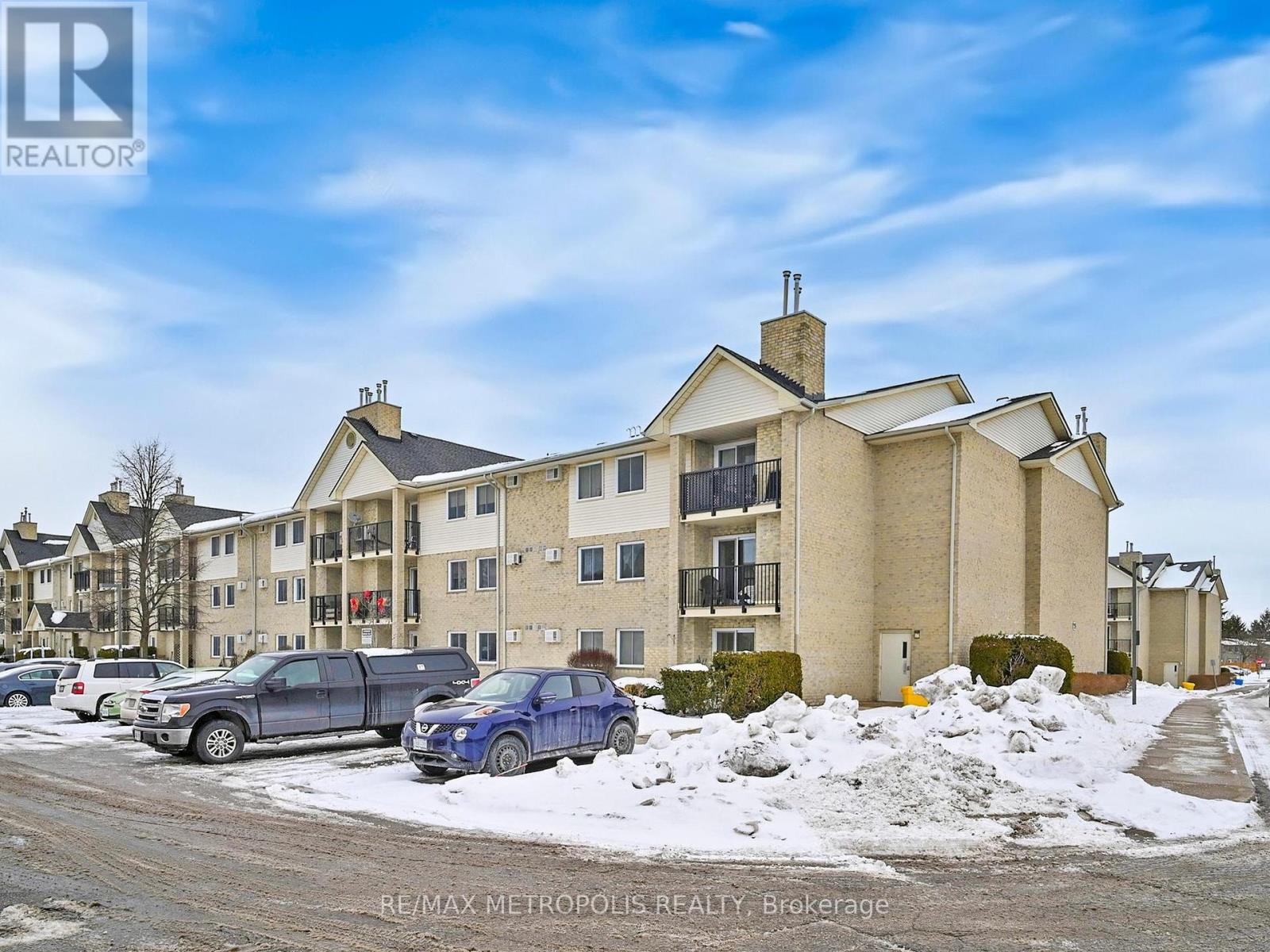 319 - 735 Deveron Crescent
