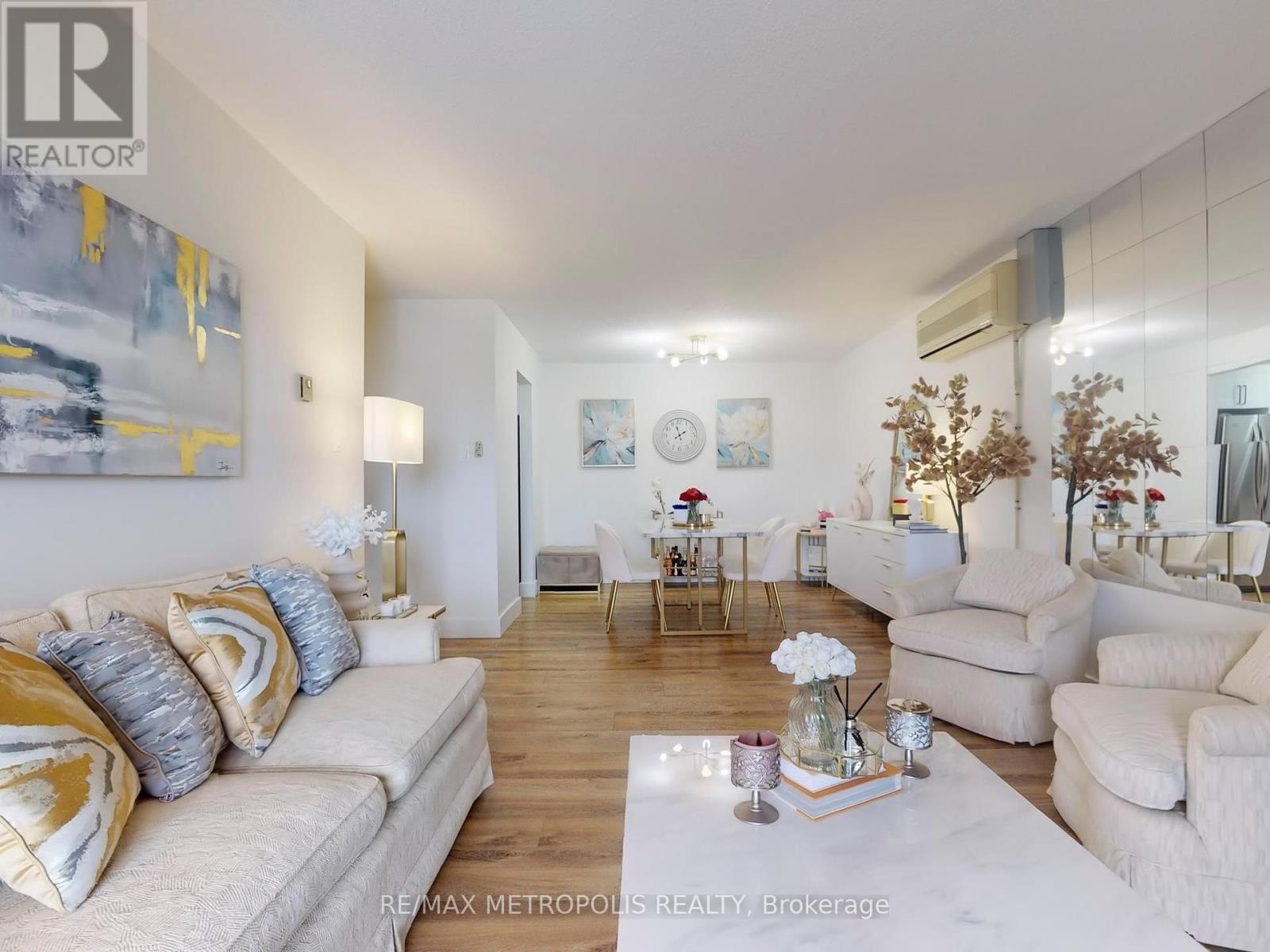 319 - 735 Deveron Crescent, London South, Ontario  N5Z 4X8 - Photo 11 - X12196974