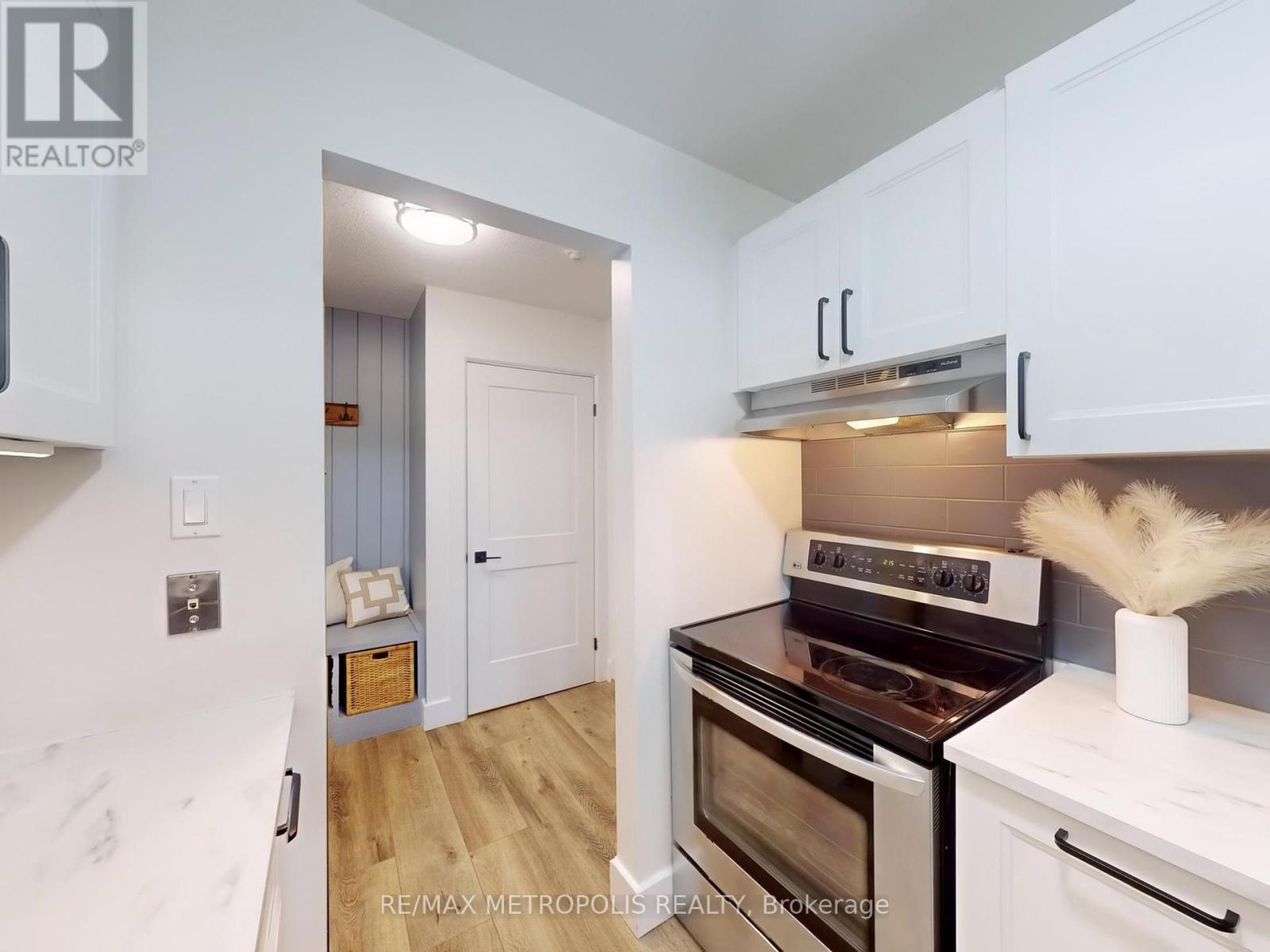 319 - 735 Deveron Crescent, London South, Ontario  N5Z 4X8 - Photo 21 - X12196974