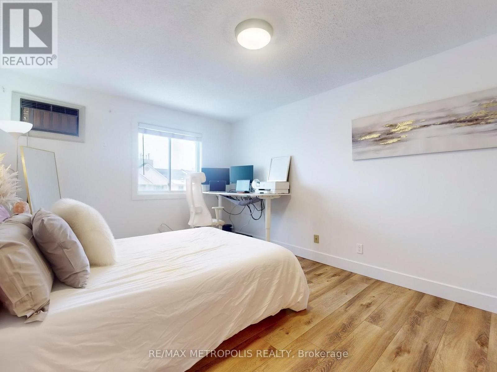 319 - 735 Deveron Crescent, London South, Ontario  N5Z 4X8 - Photo 26 - X12196974