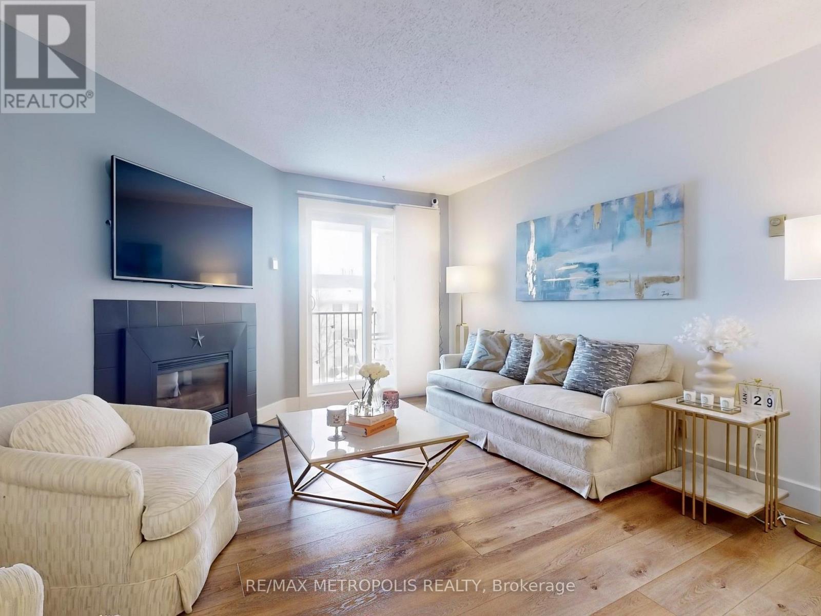 319 - 735 Deveron Crescent, London South, Ontario  N5Z 4X8 - Photo 8 - X12196974