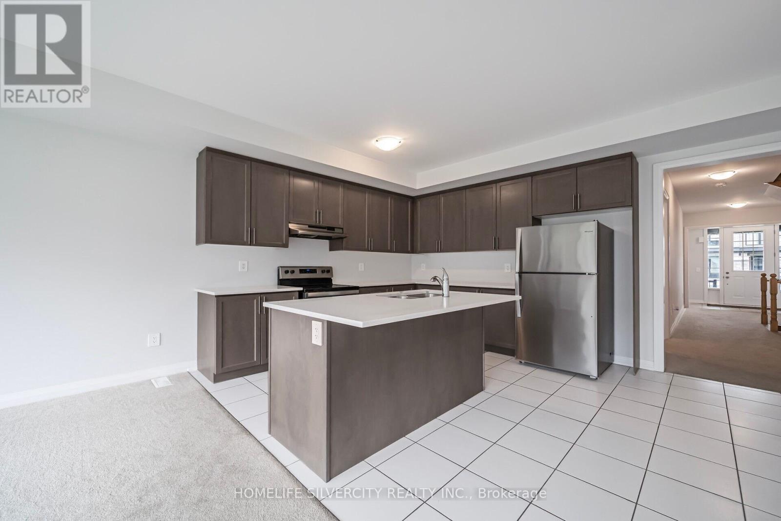 34 Keenan Street, Kawartha Lakes, Ontario  K9V 6C2 - Photo 16 - X12196990
