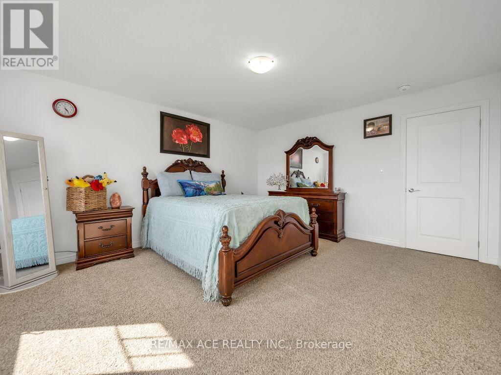 160 Kemp Crescent E, Guelph, Ontario  N1E 0K1 - Photo 21 - X12196993