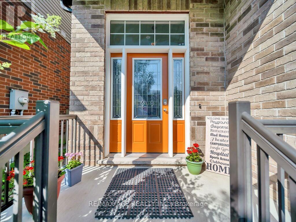 160 Kemp Crescent E, Guelph, Ontario  N1E 0K1 - Photo 3 - X12196993