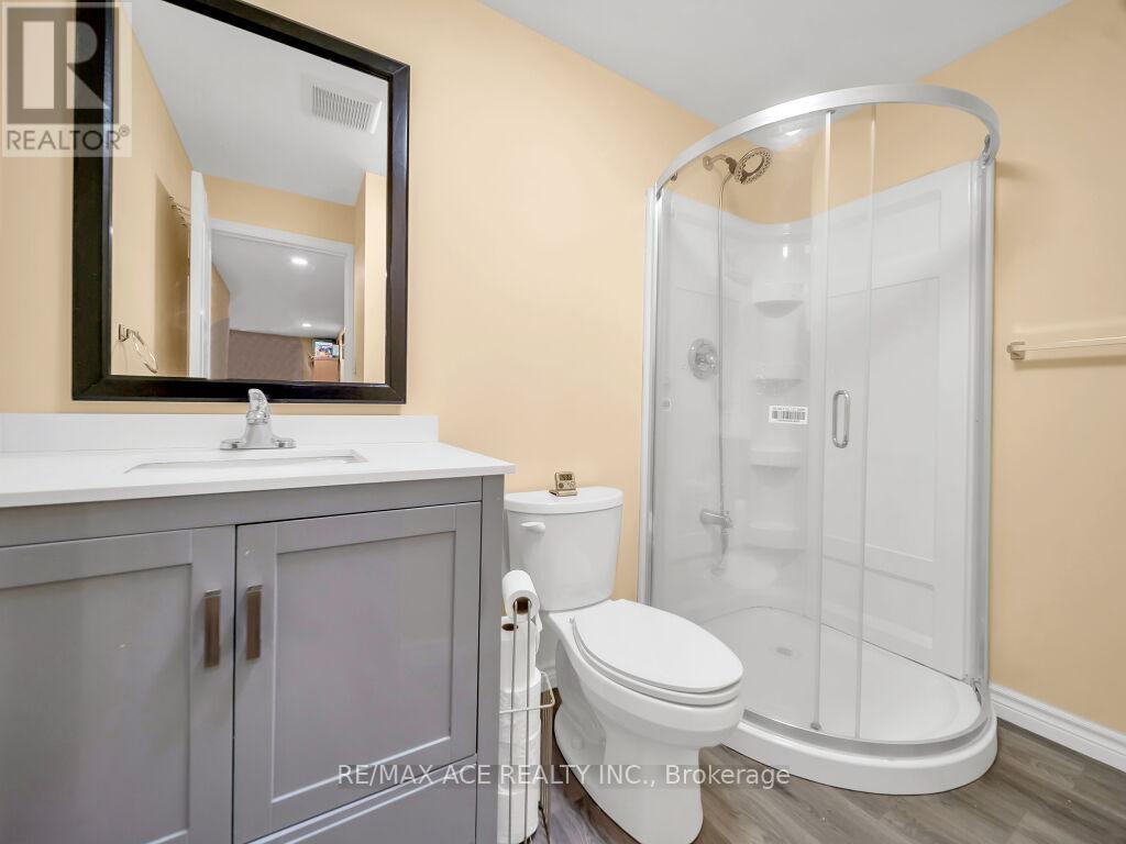 160 Kemp Crescent E, Guelph, Ontario  N1E 0K1 - Photo 34 - X12196993