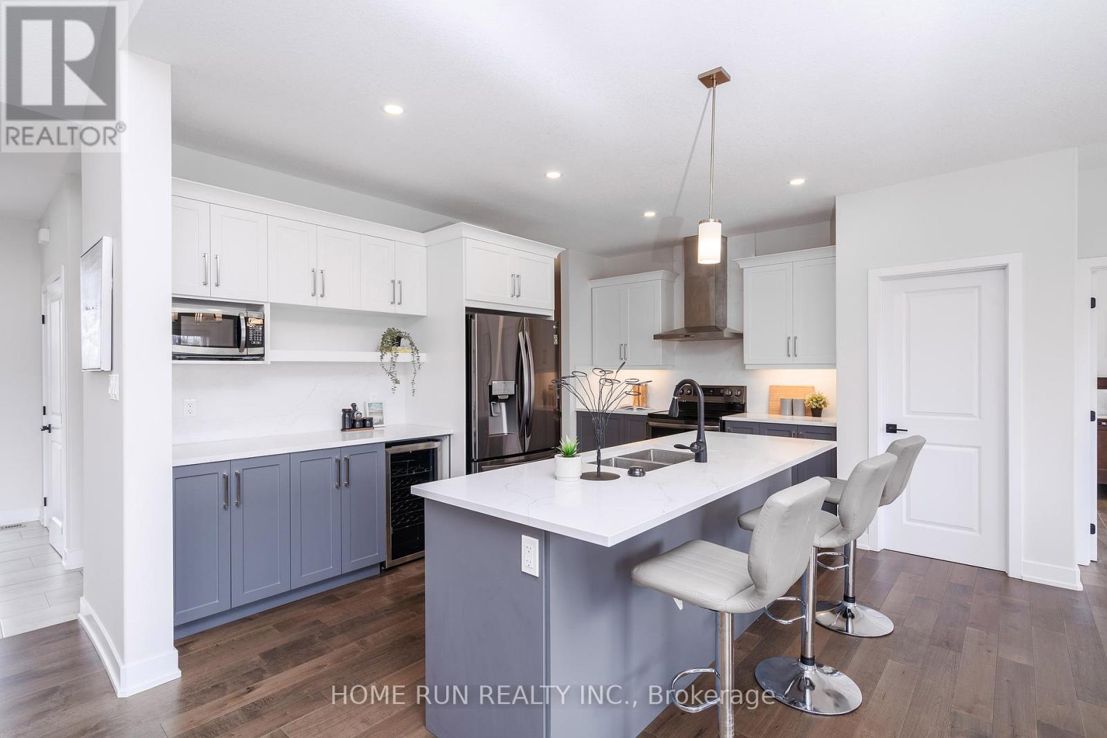 212 Summerview Terrace, Ottawa, Ontario  K4P 0E9 - Photo 13 - X12197026