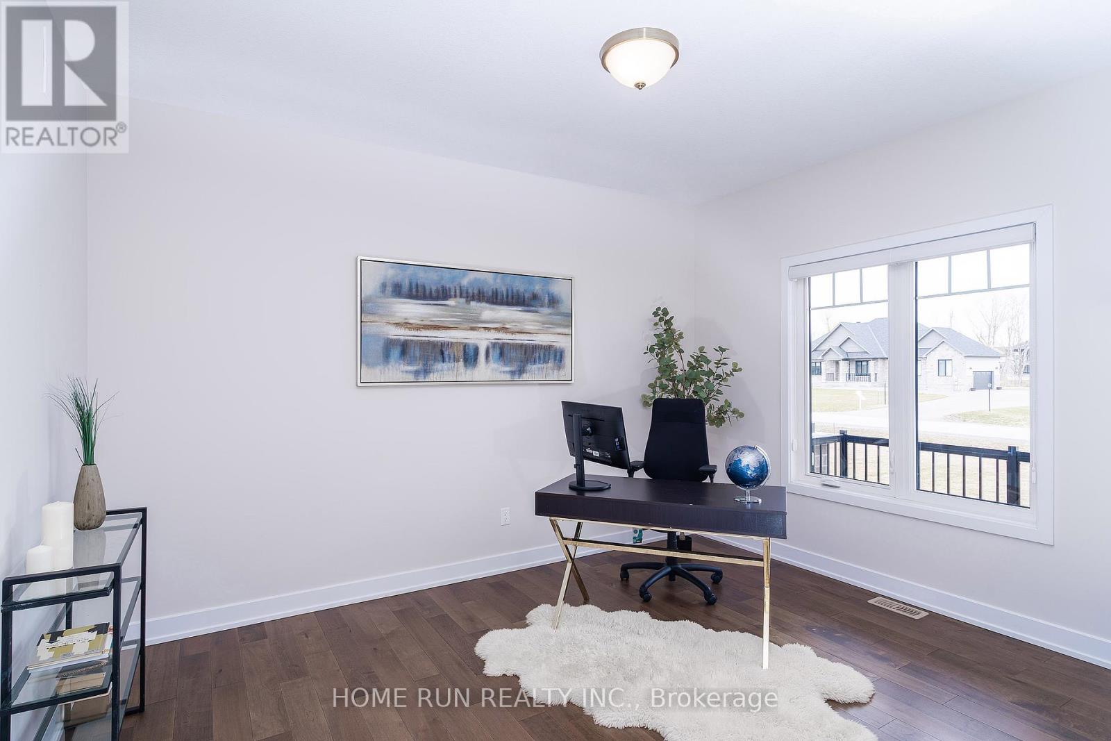 Property at 212 SUMMERVIEW TERRACE image 3