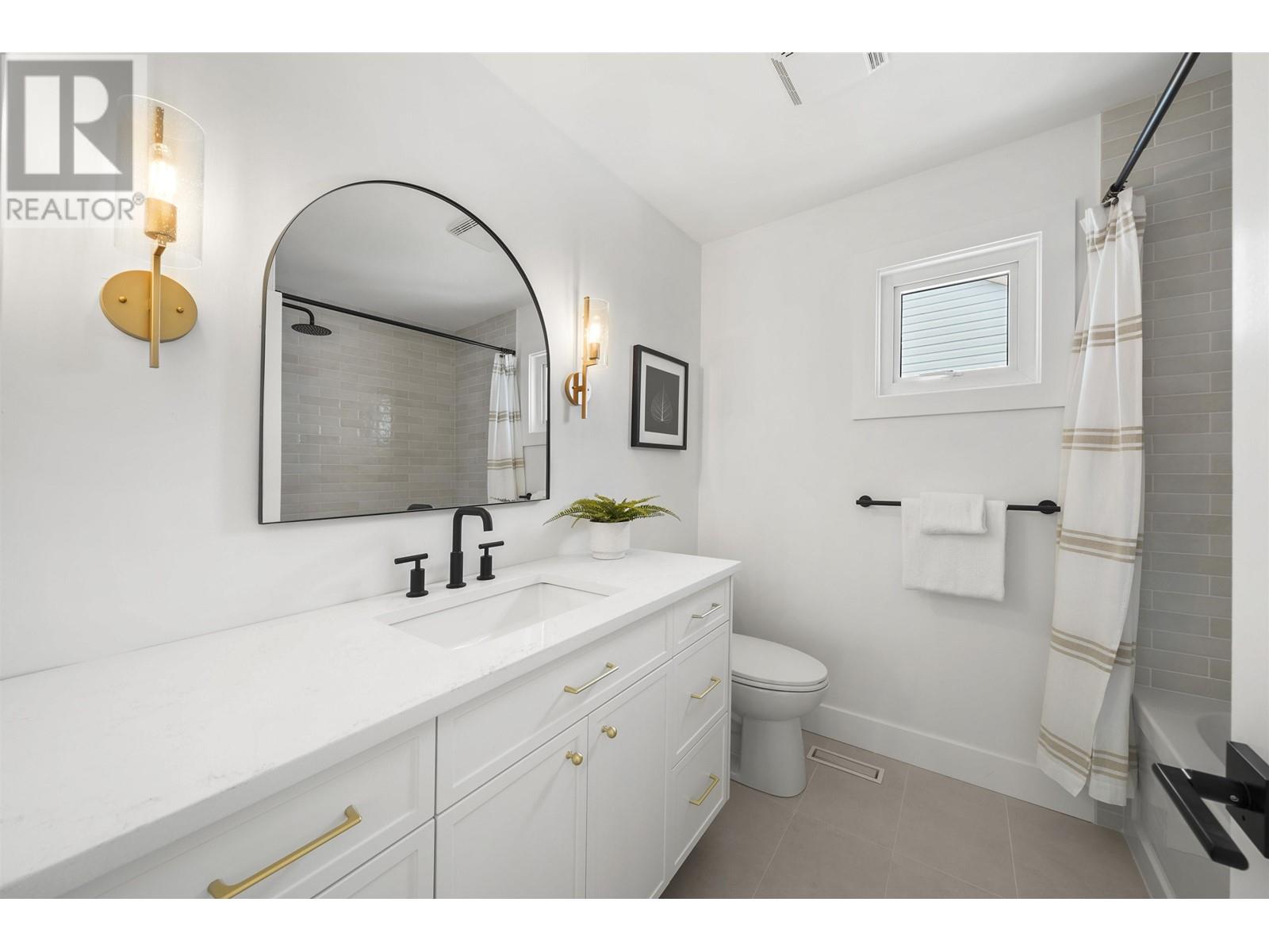 1 Cedarwood Court, Port Moody, British Columbia  V3H 4W2 - Photo 27 - R2977399