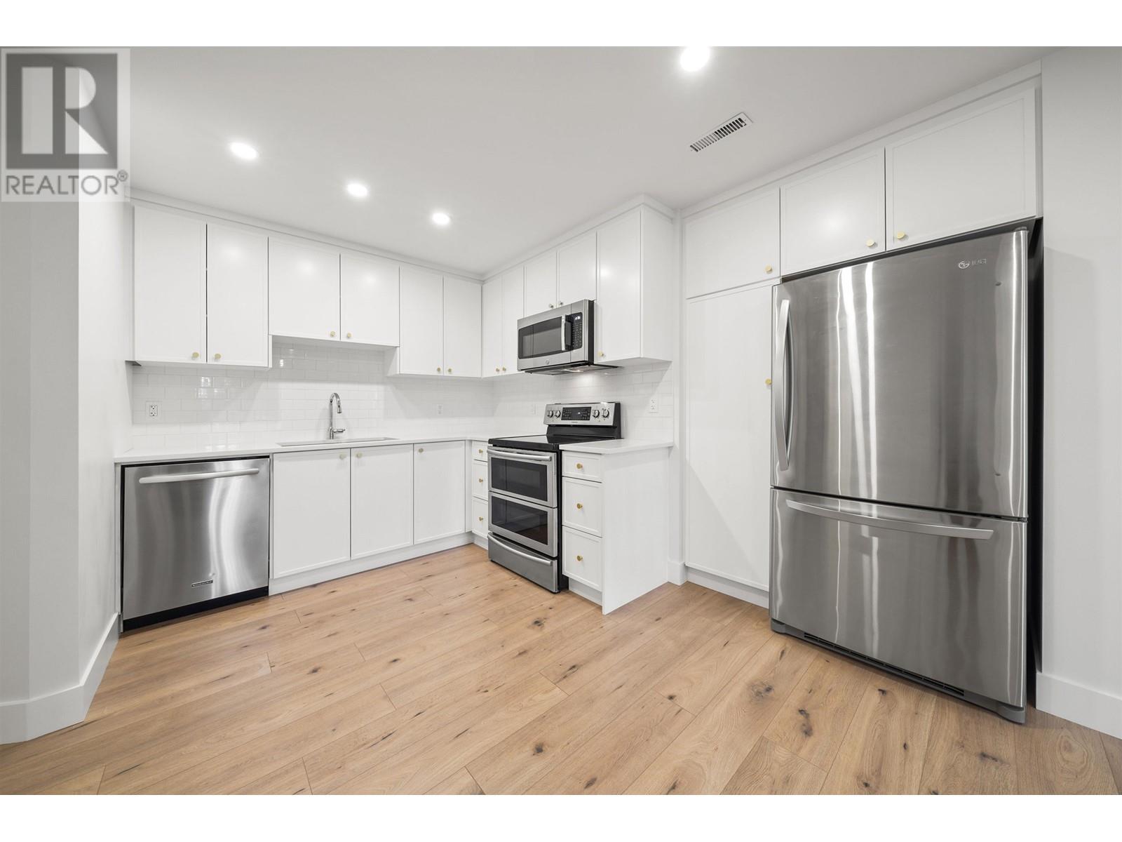 1 Cedarwood Court, Port Moody, British Columbia  V3H 4W2 - Photo 32 - R2977399