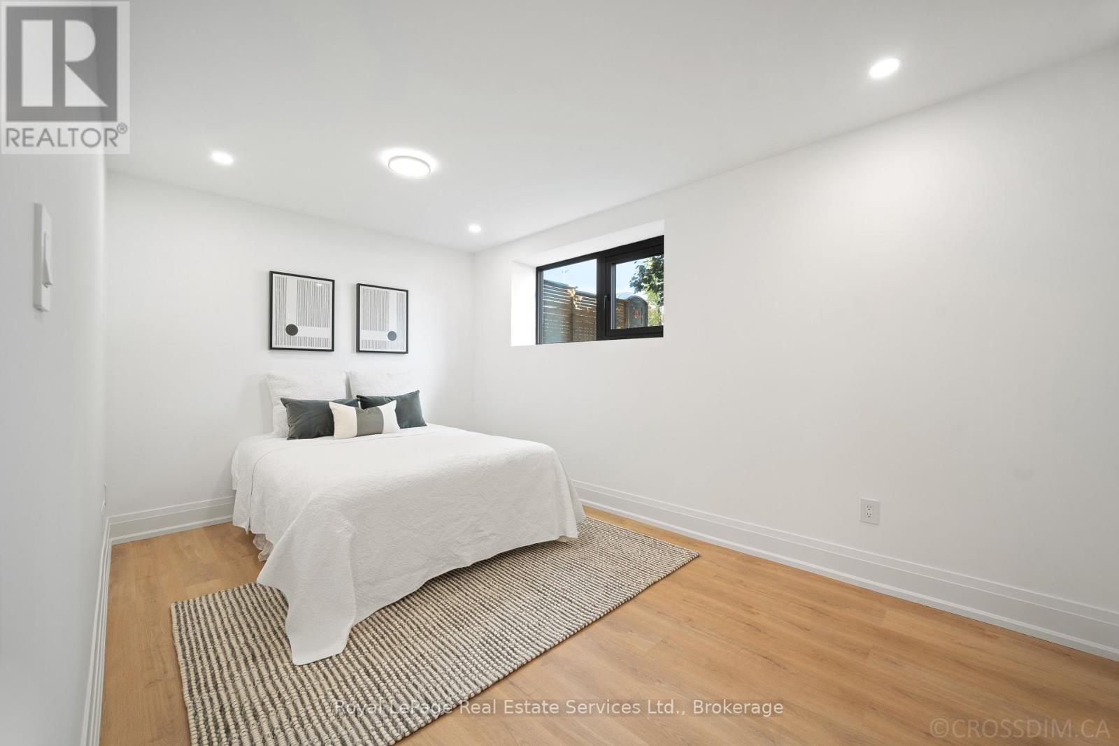 480 Scarsdale Crescent, Oakville, Ontario  L6L 3W7 - Photo 40 - W12197016