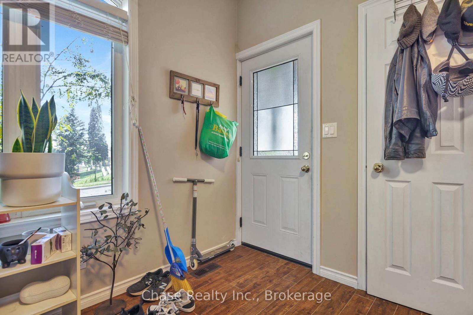 1 Terrace Hill Street, Brantford, Ontario  N3R 1E8 - Photo 13 - X12197022