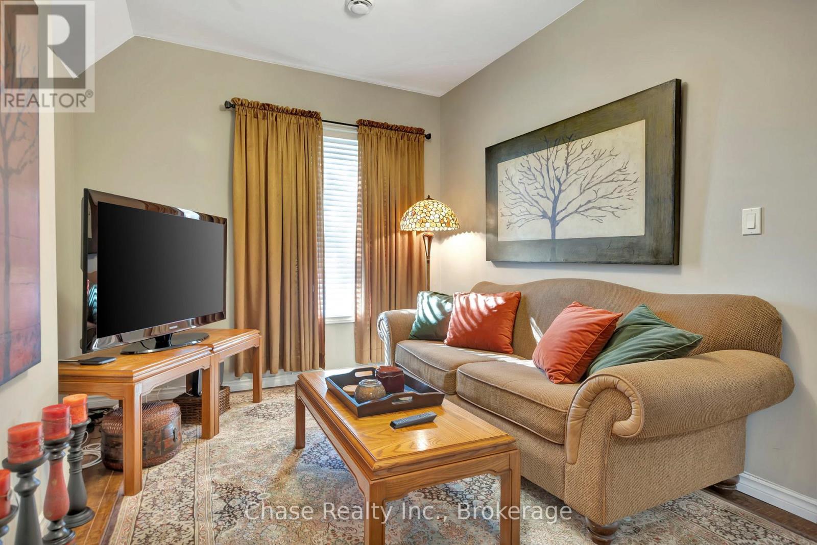 1 Terrace Hill Street, Brantford, Ontario  N3R 1E8 - Photo 5 - X12197022