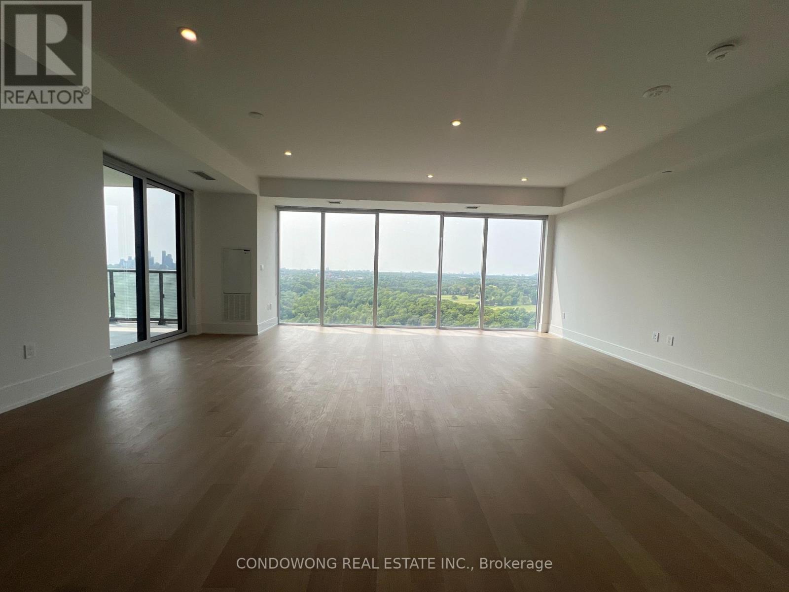 2201 - 10 Inn On The Park Drive, Toronto, Ontario  M3C 0P9 - Photo 15 - C12196913