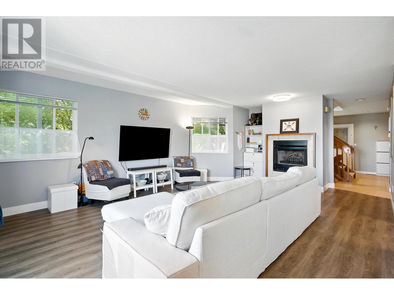 134 2721 Atlin Place, Coquitlam, British Columbia  V3C 5B1 - Photo 4 - R3011595
