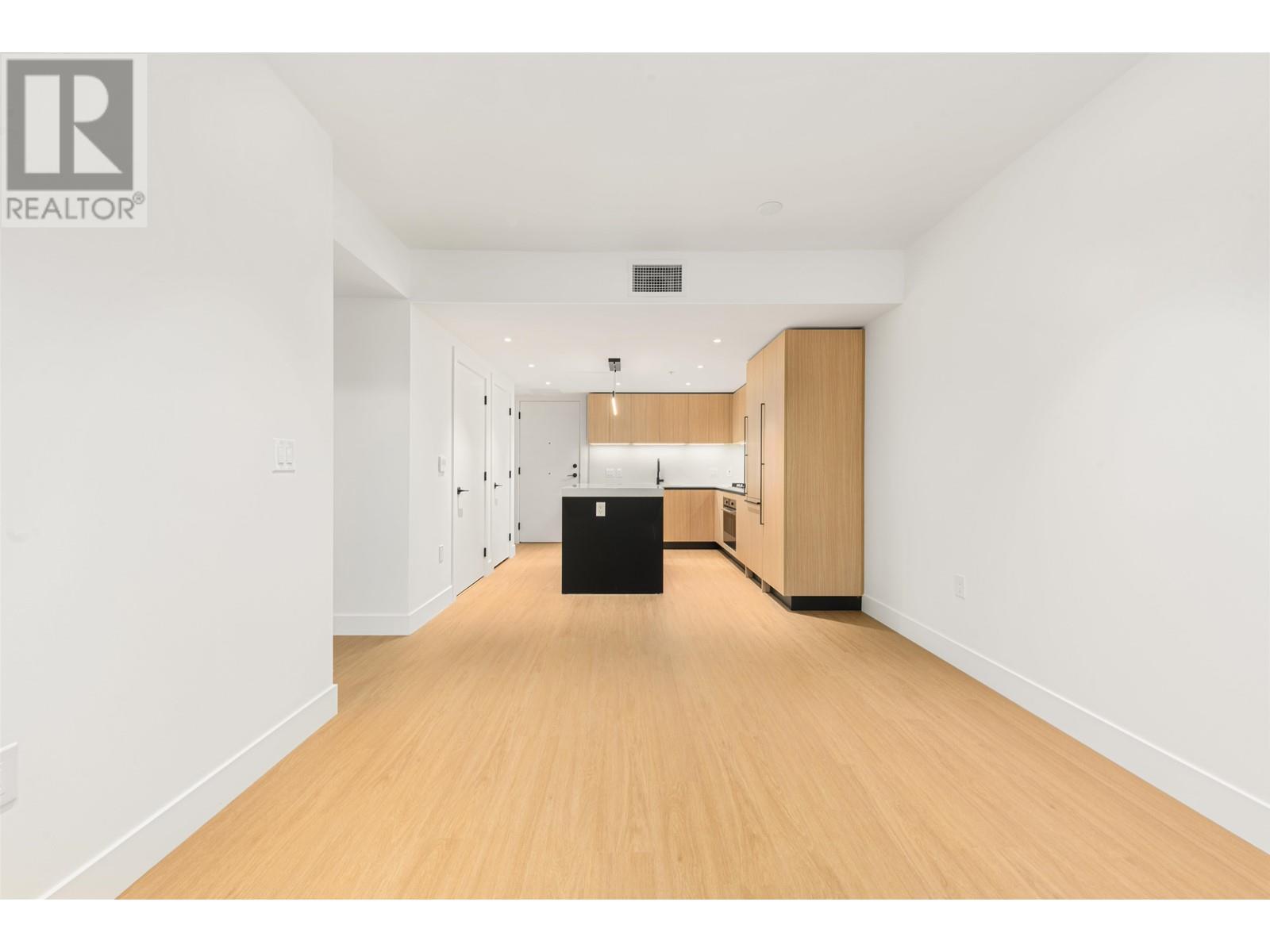113 2235 E Broadway, Vancouver, British Columbia  V5N 0J5 - Photo 3 - R3011604
