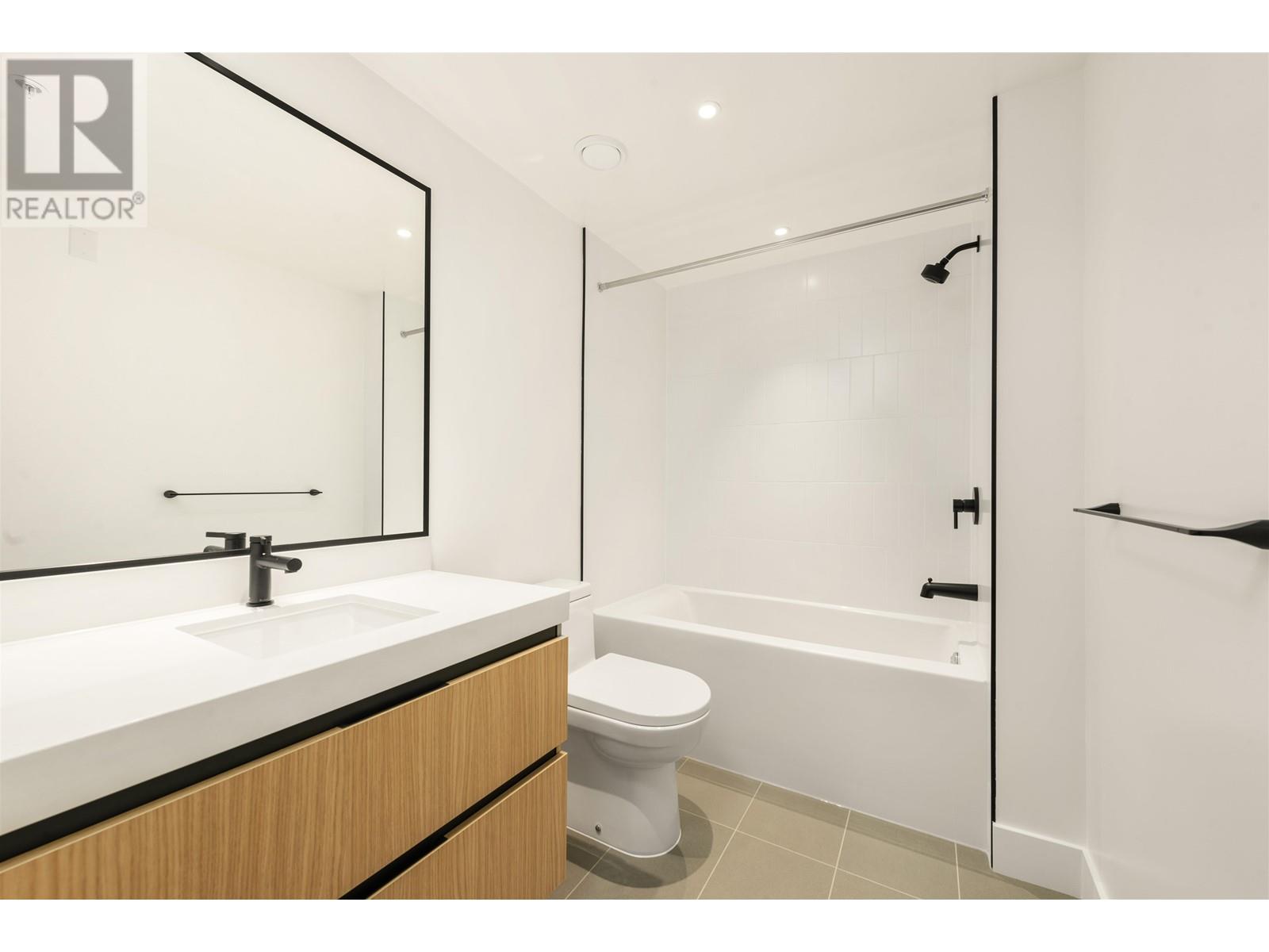 113 2235 E Broadway, Vancouver, British Columbia  V5N 0J5 - Photo 4 - R3011604