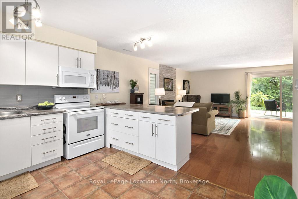 134 Escarpment Crescent, Collingwood, Ontario  L9Y 5B4 - Photo 4 - S12197031